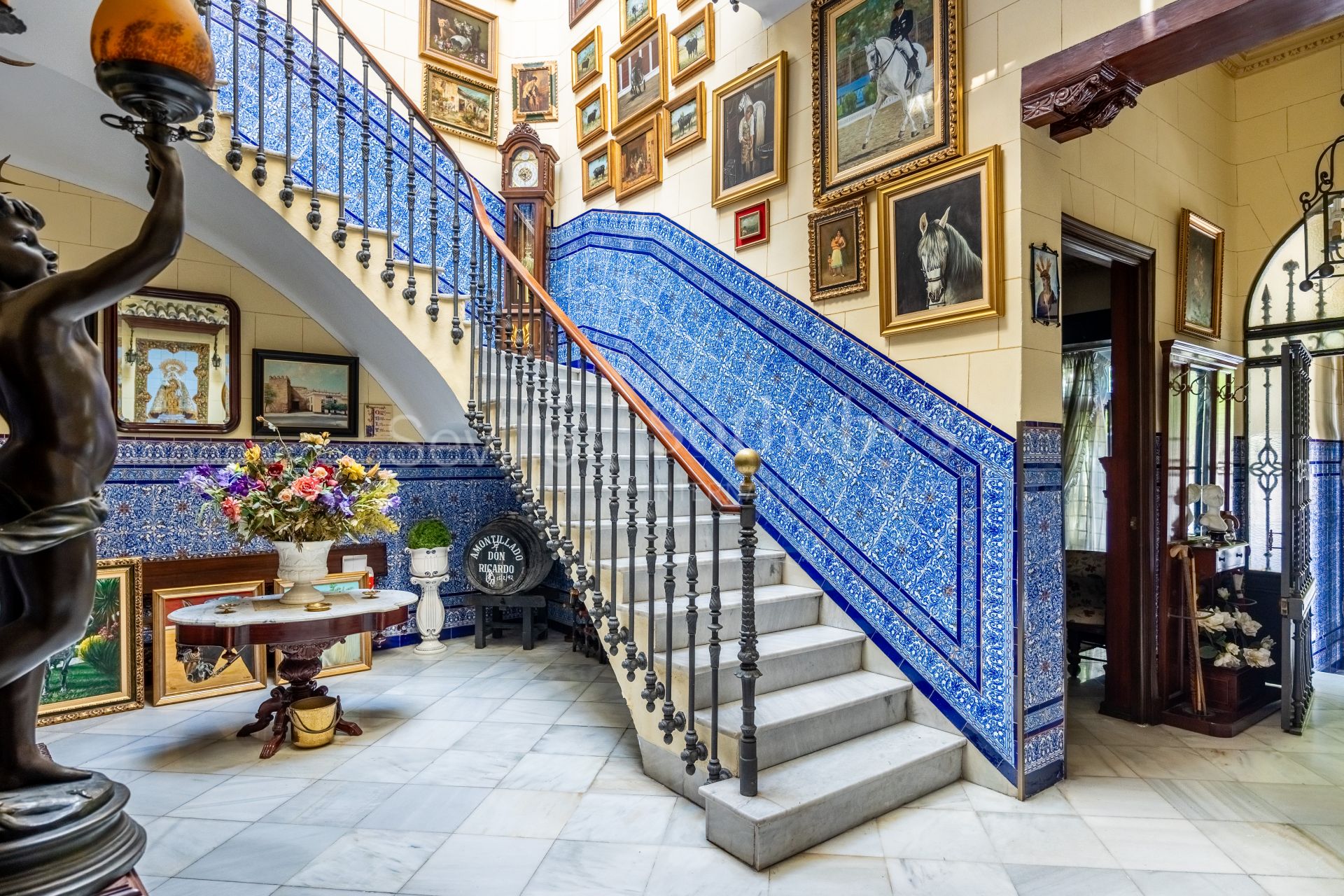 Architectural gem by Teodoro Anasagasti Next to the Alcázar of Jerez