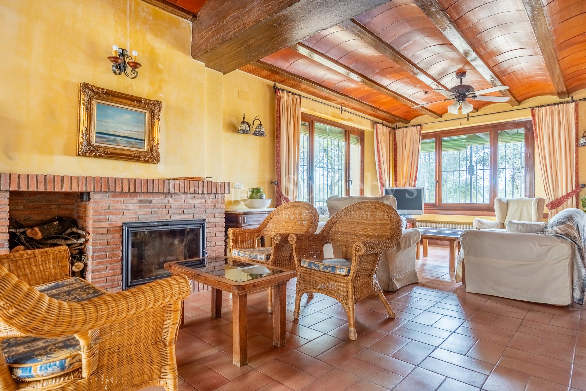 Estate with agricultural exploitation and tourist license in the Antequera region