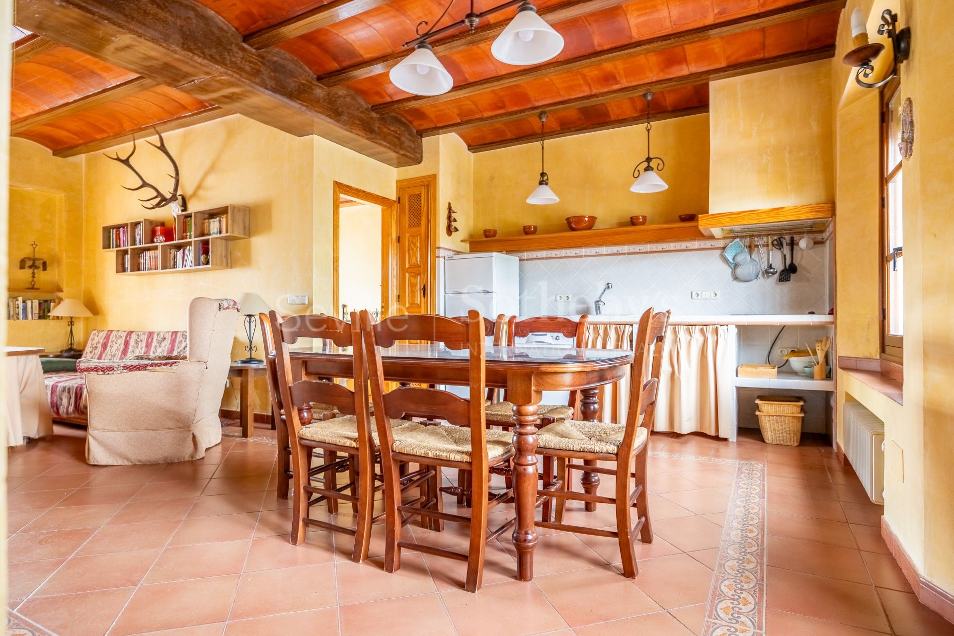 Estate with agricultural exploitation and tourist license in the Antequera region