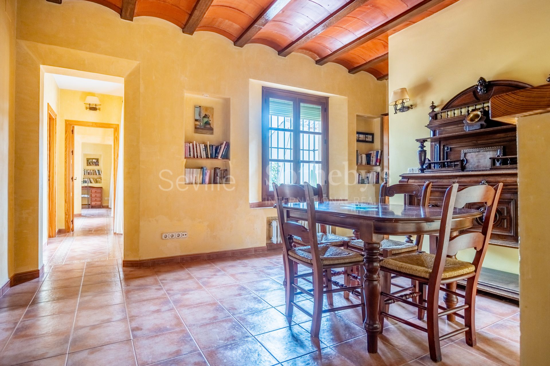 Estate with agricultural exploitation and tourist license in the Antequera region