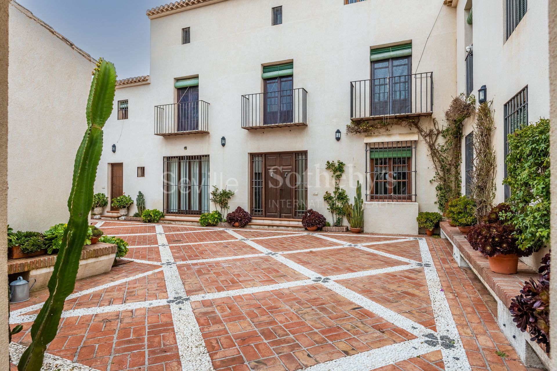 Estate with agricultural exploitation and tourist license in the Antequera region