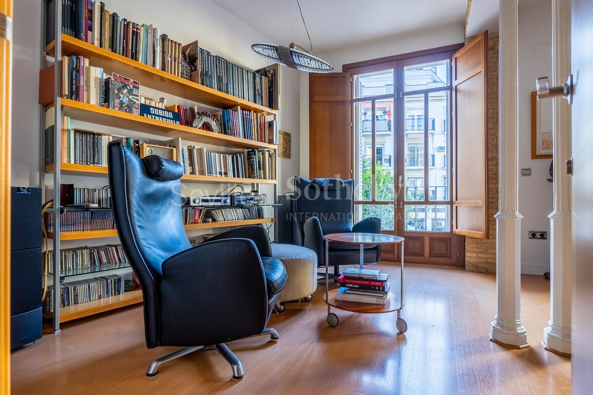Exclusive office in the heart of the historic center