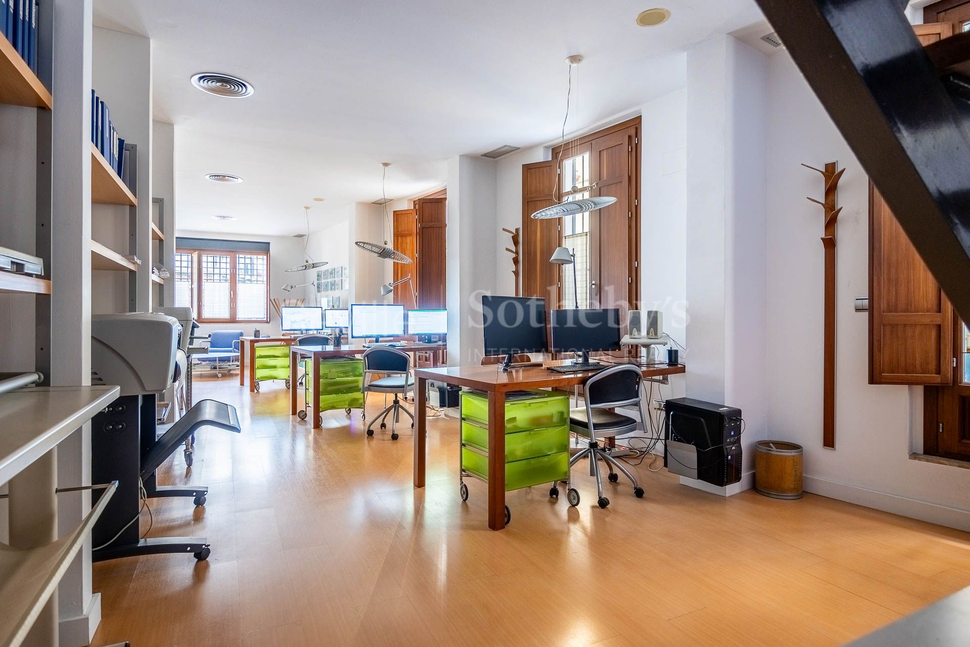 Exclusive office in the heart of the historic center