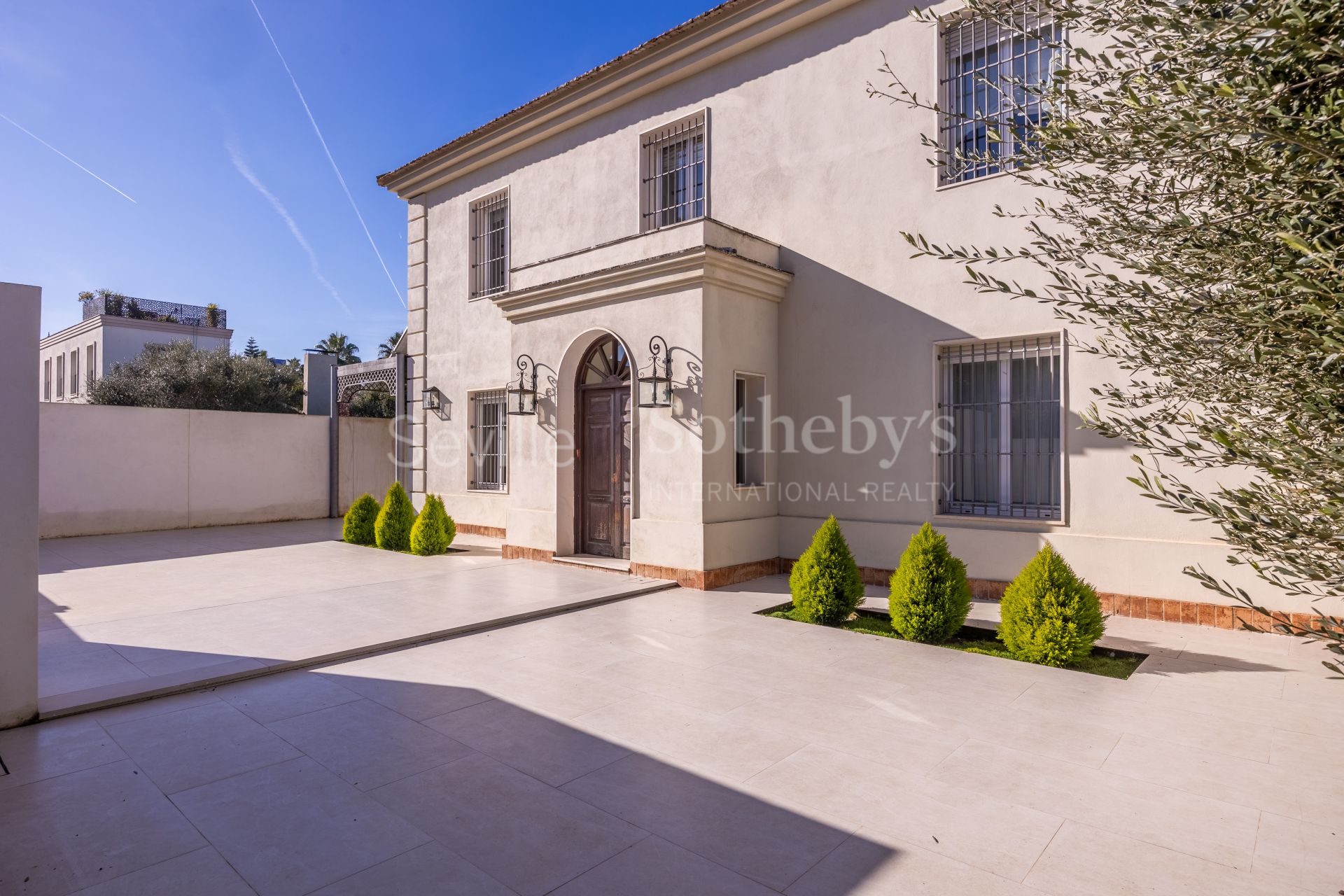 Villa independiente en urbanización de Cantera Blanca.
