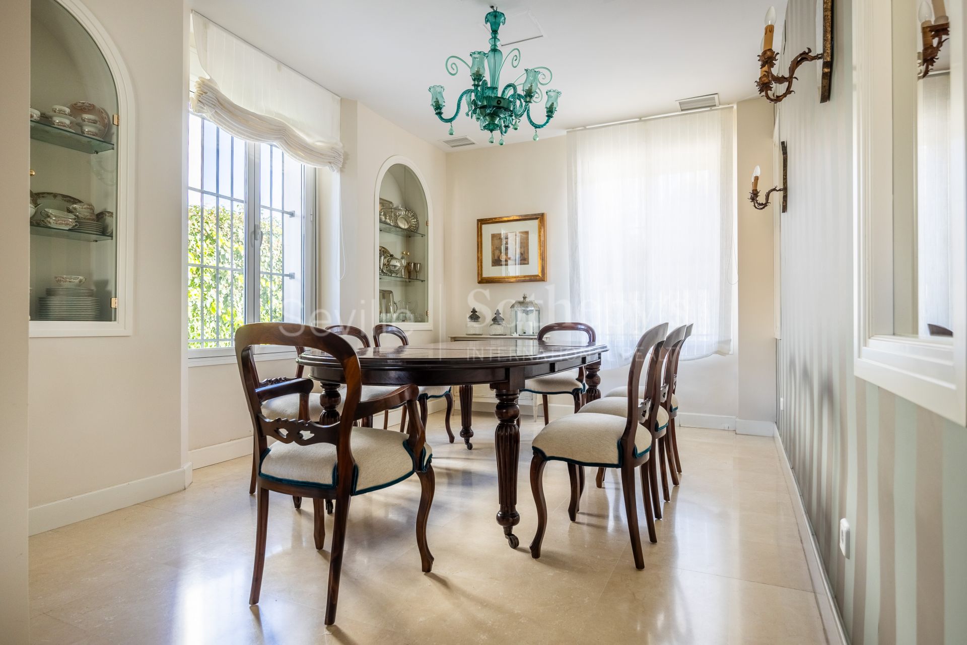 Villa independiente en urbanización de Cantera Blanca.