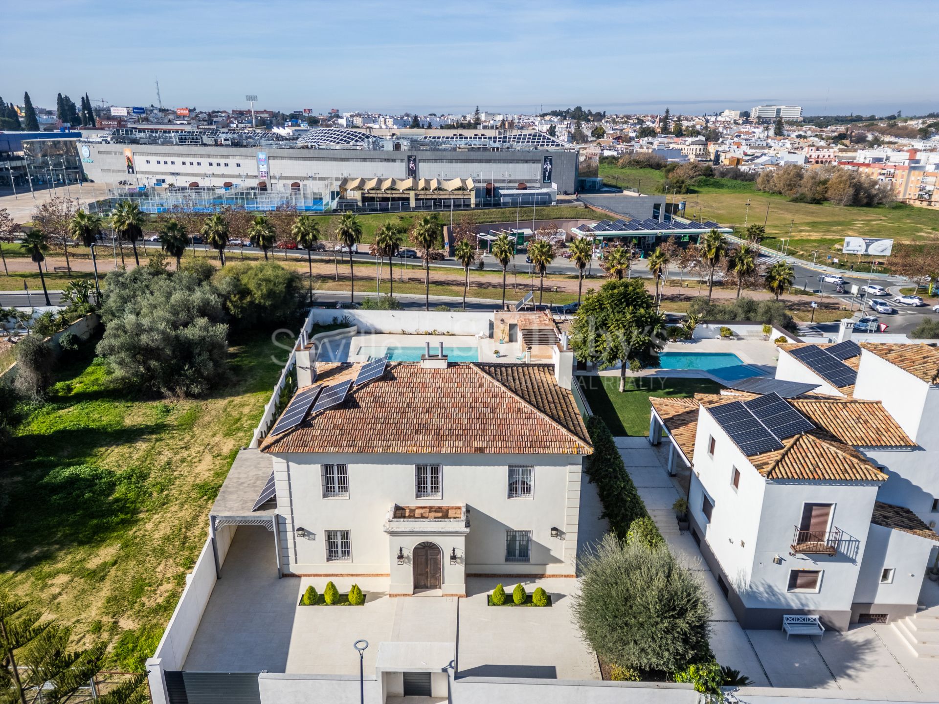 Villa independiente en urbanización de Cantera Blanca.