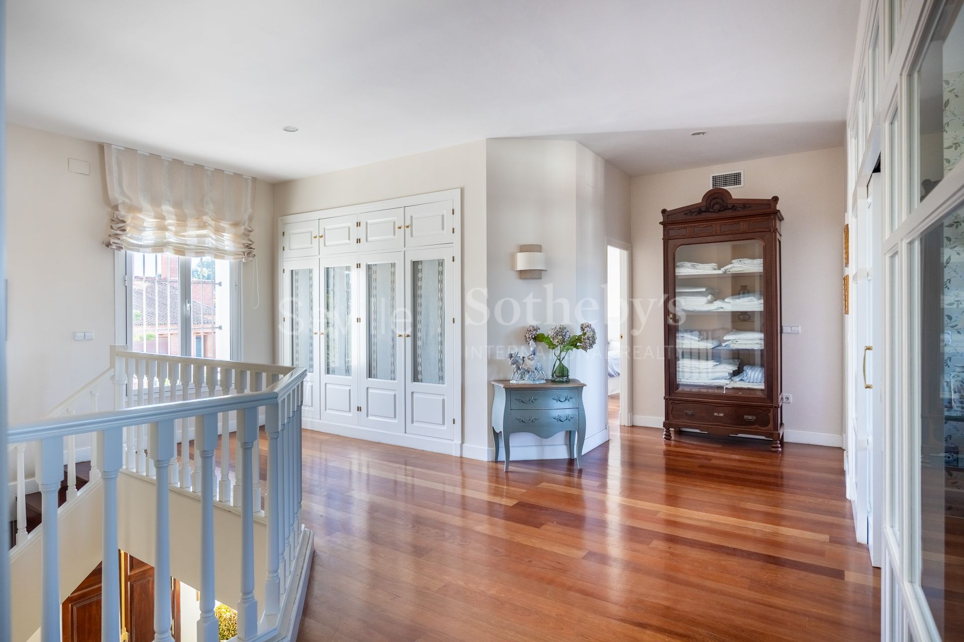 Villa independiente en urbanización de Cantera Blanca.