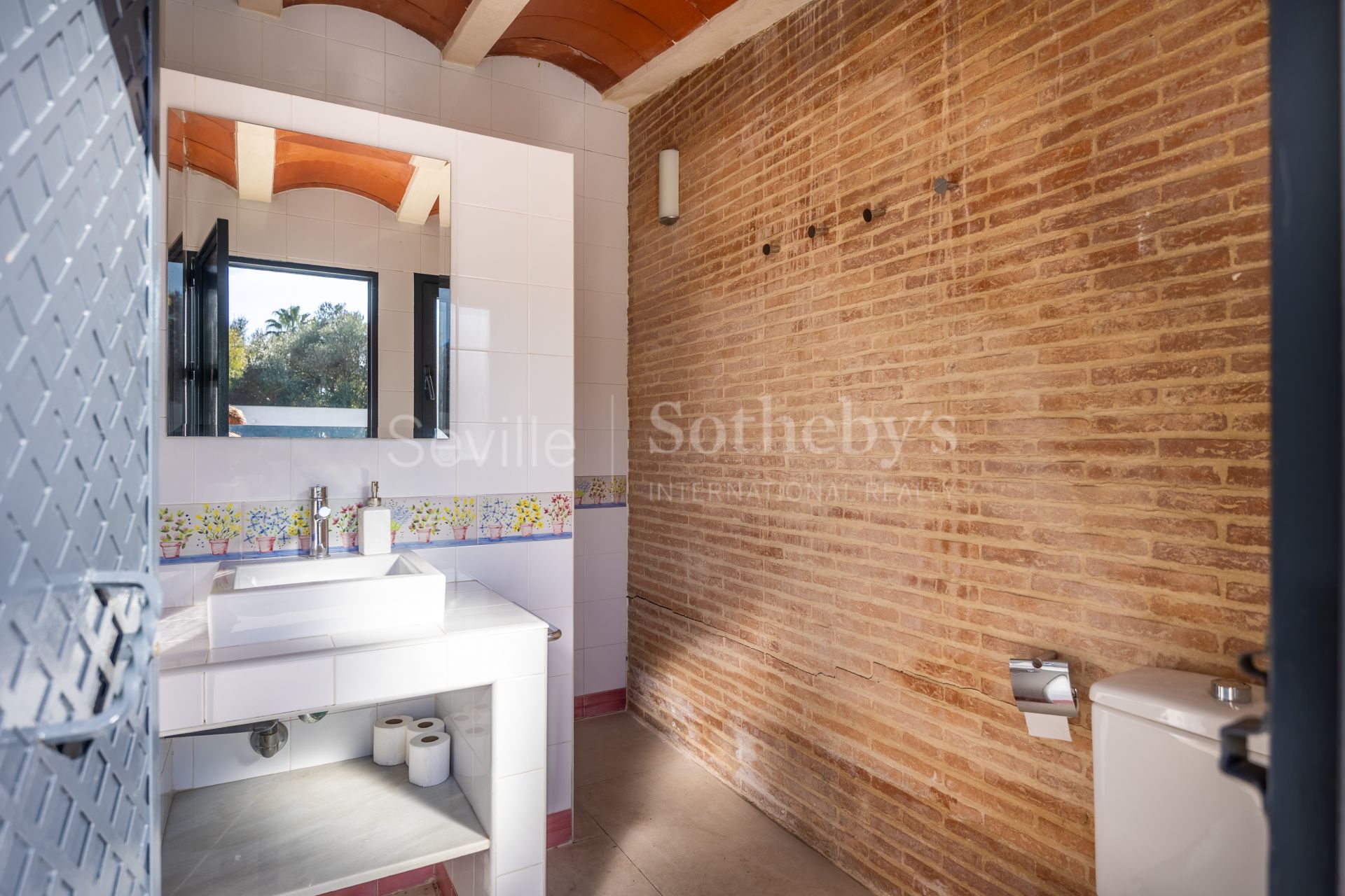 Villa independiente en urbanización de Cantera Blanca.