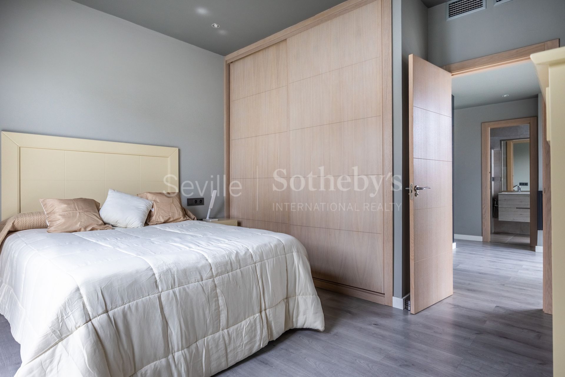 Propiedad independiente en la urbanización de Olivar de Quintos