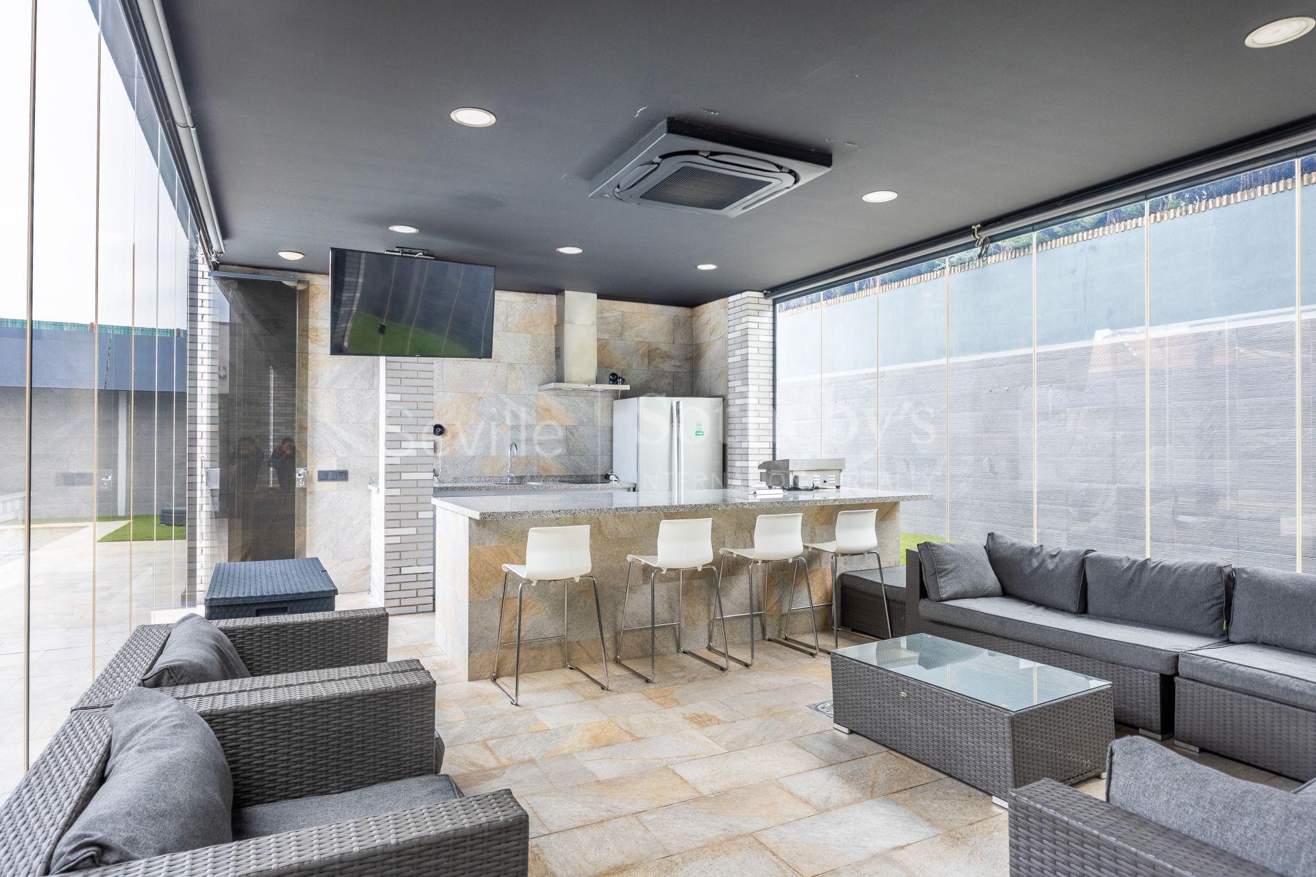 Propiedad independiente en la urbanización de Olivar de Quintos