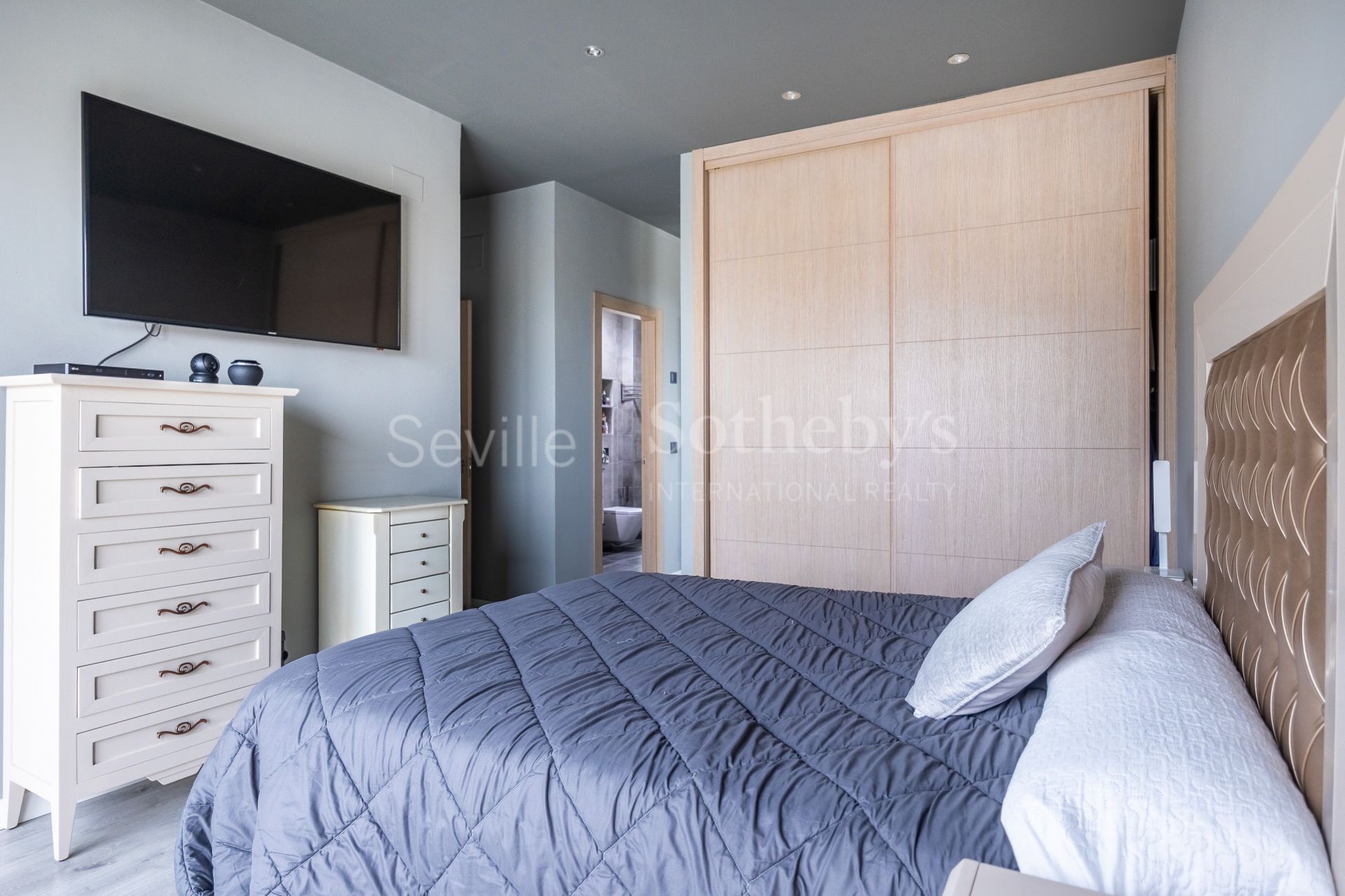 Propiedad independiente en la urbanización de Olivar de Quintos