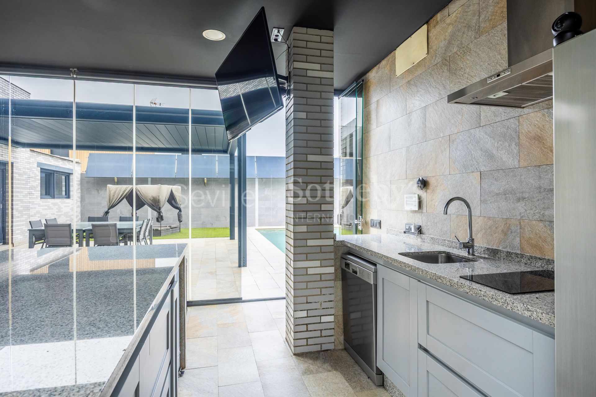 Propiedad independiente en la urbanización de Olivar de Quintos