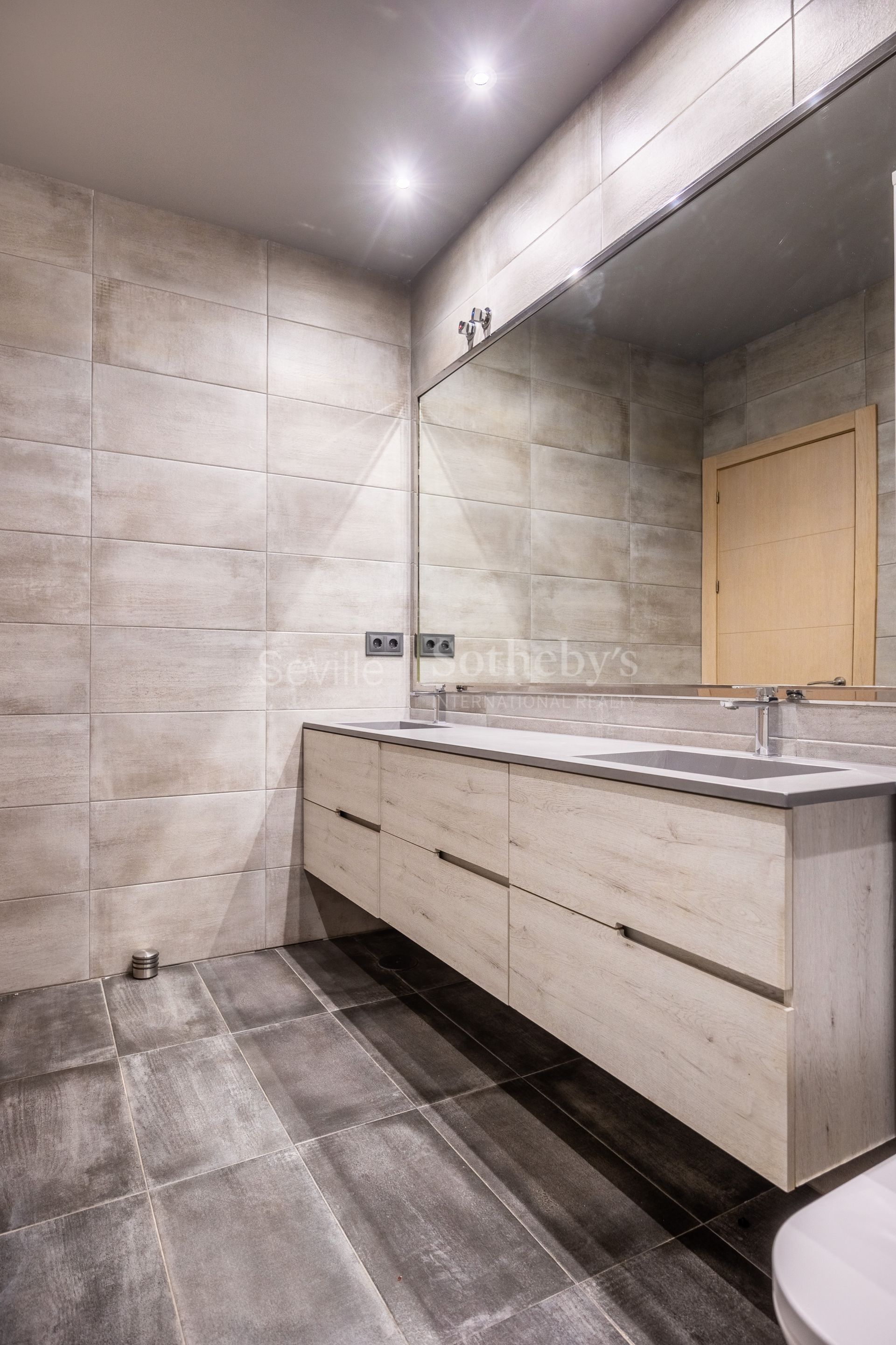 Propiedad independiente en la urbanización de Olivar de Quintos