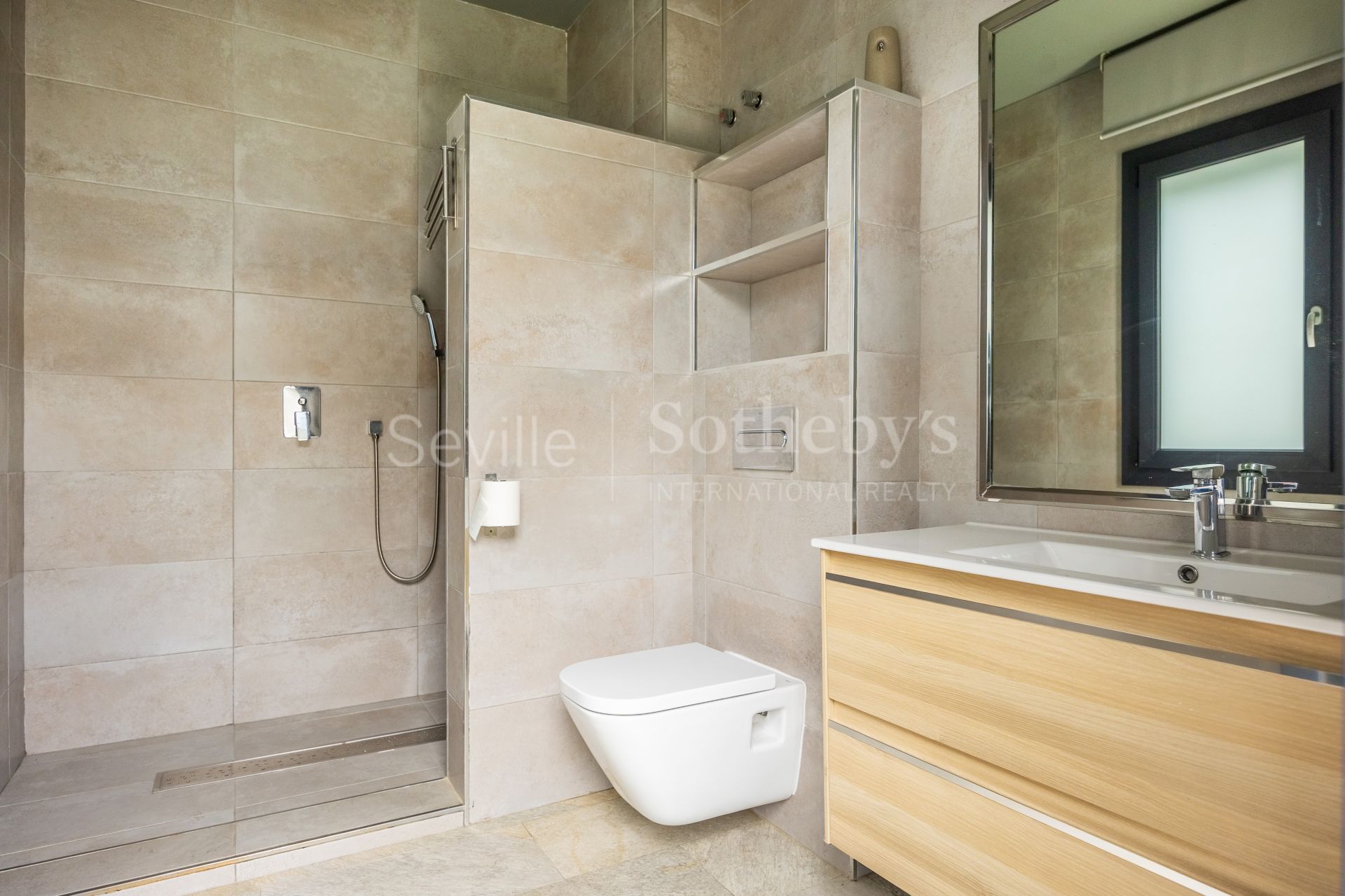 Propiedad independiente en la urbanización de Olivar de Quintos