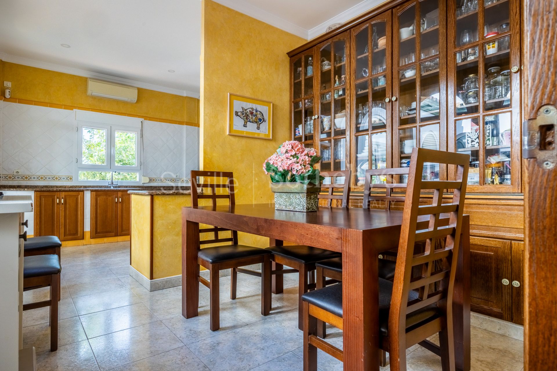 Luxury residence with golf views in Novo Sancti Petri