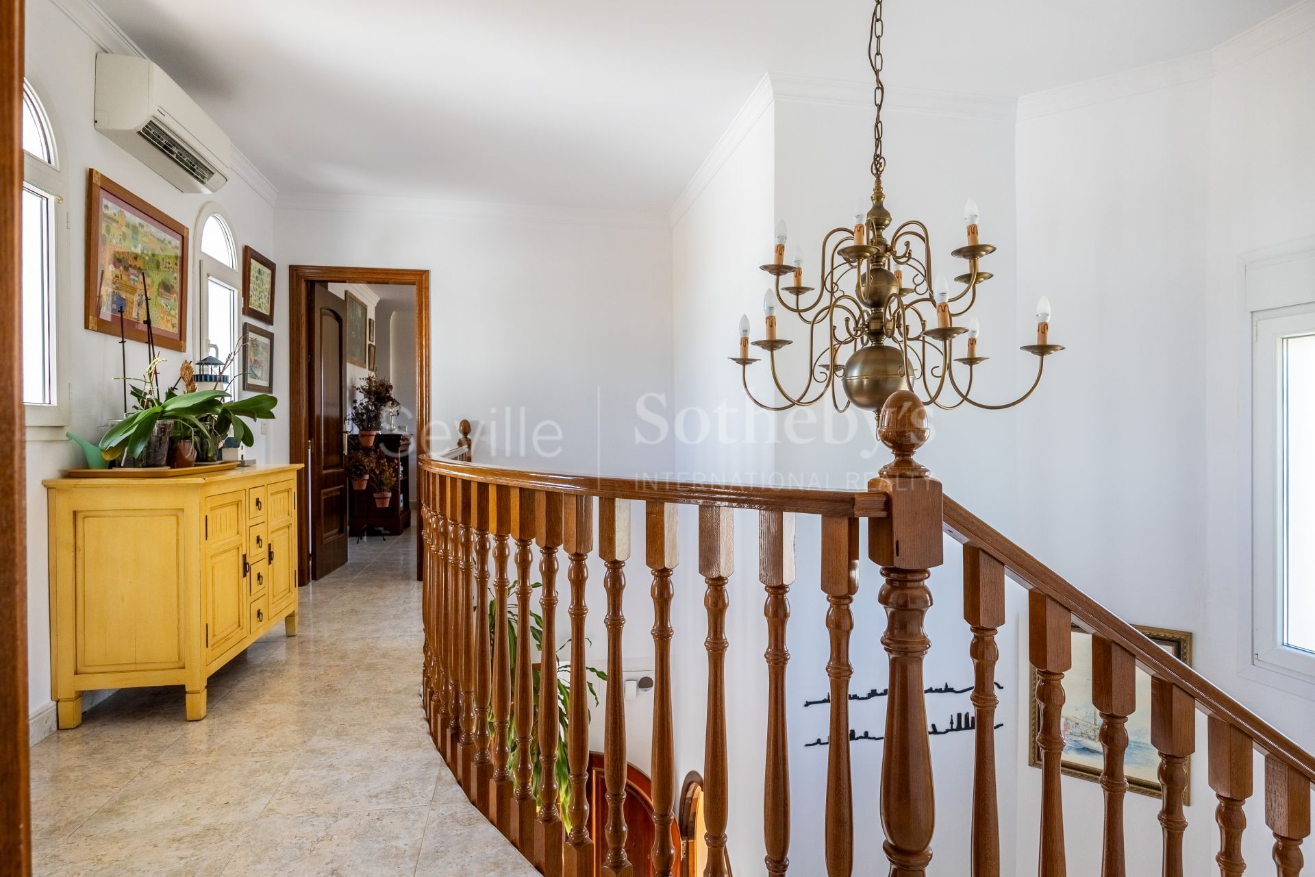 Luxury residence with golf views in Novo Sancti Petri