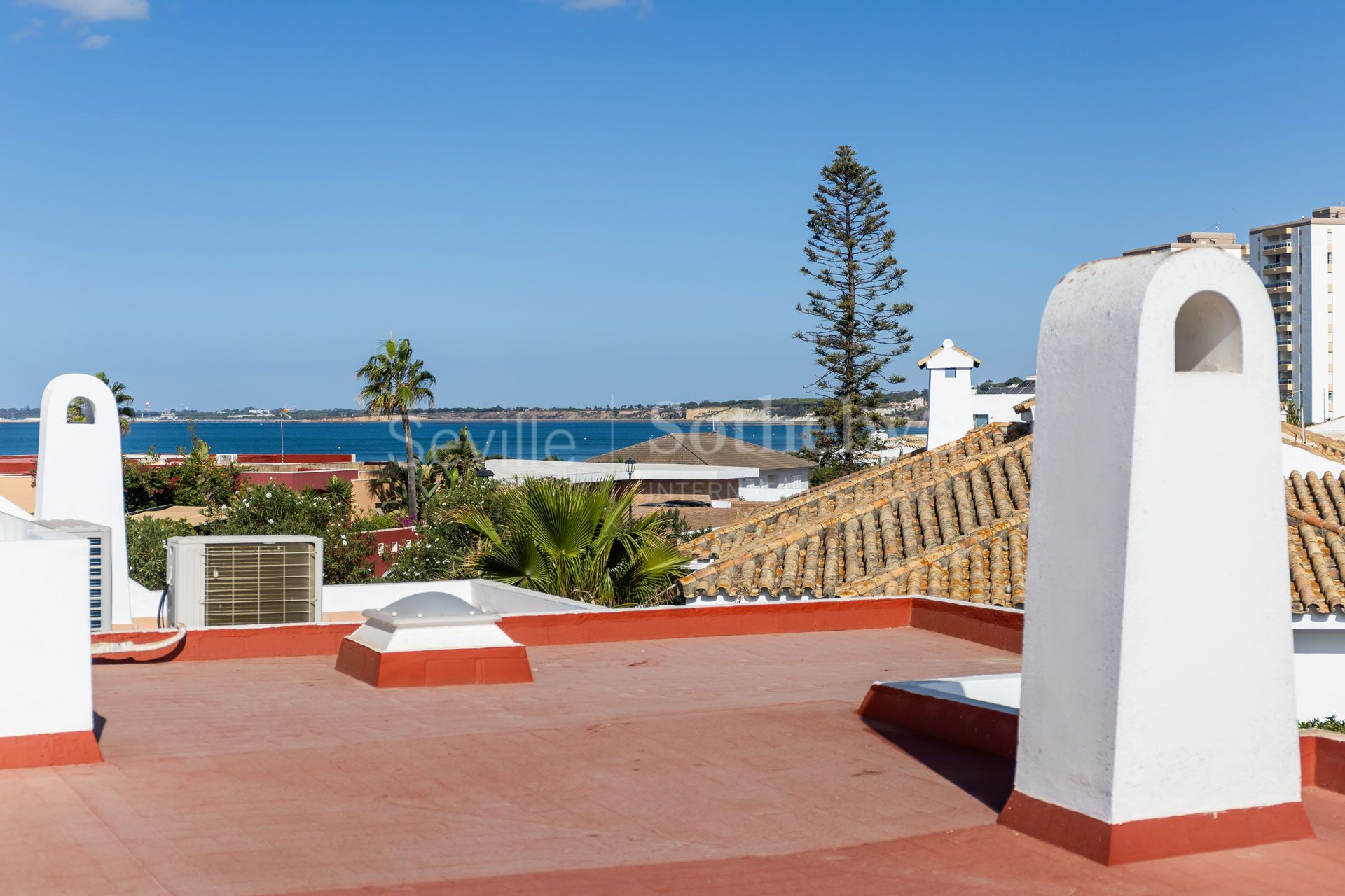 Beachfront Chalet in Vistahermosa, El Puerto de Santa María