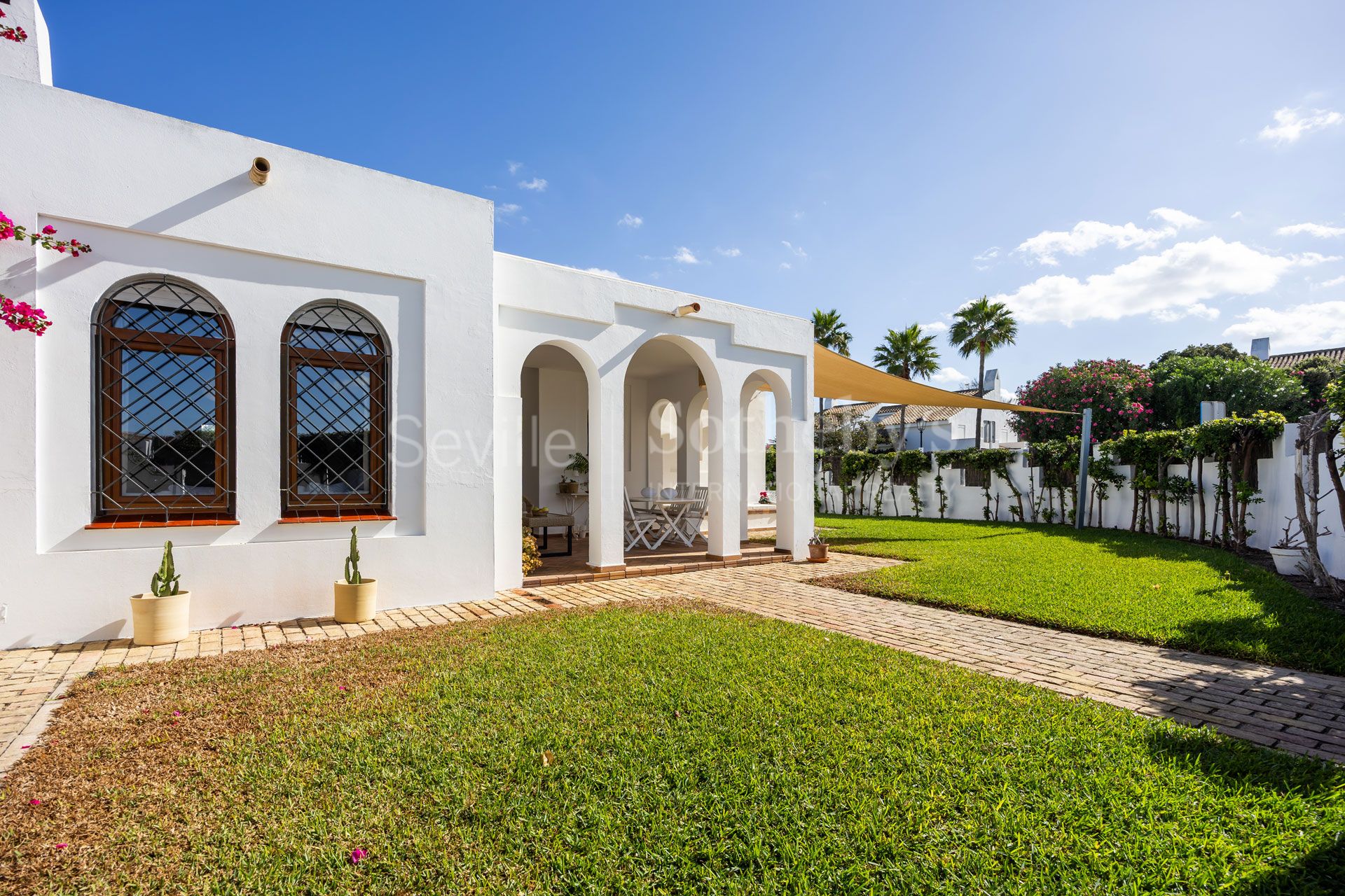 Beachfront Chalet in Vistahermosa, El Puerto de Santa María