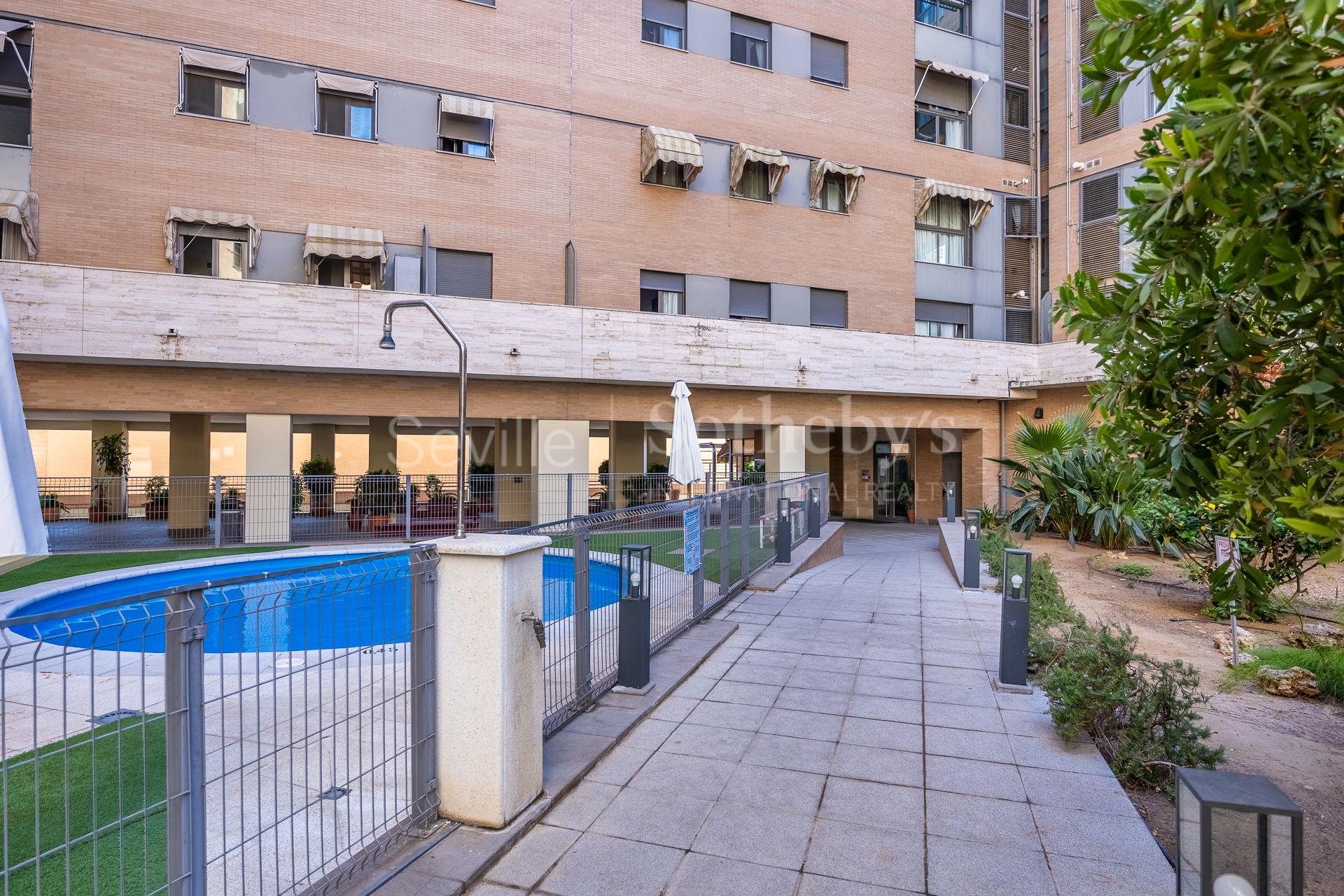 Exclusive Residence in Nervión