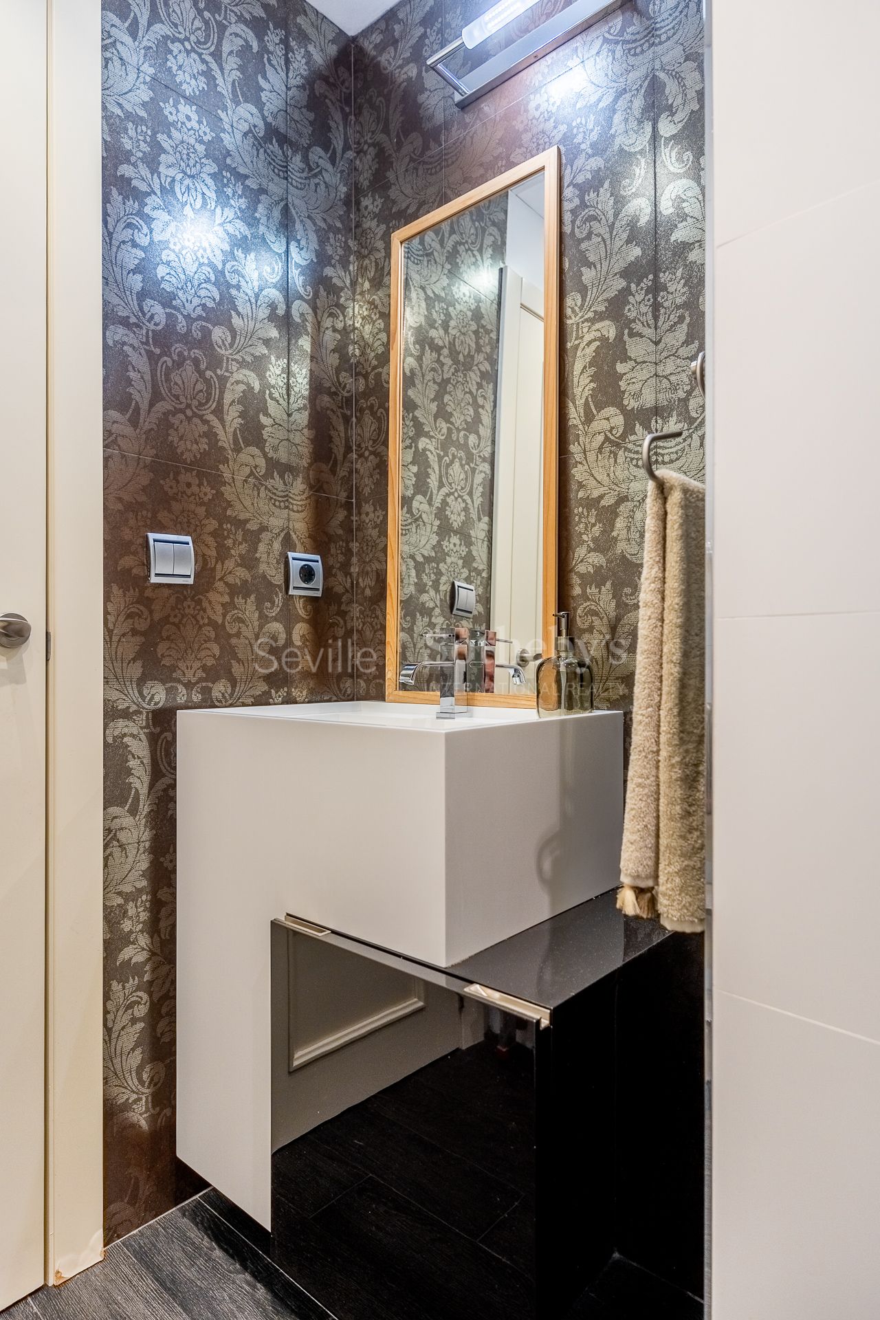 Exclusive Residence in Nervión