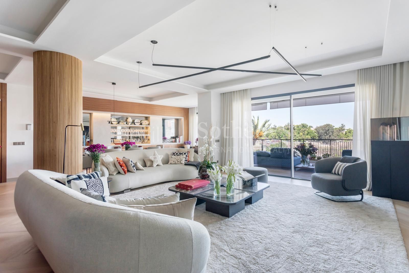 Residencia en Plaza de Cuba, Sevilla, con vistas al Guadalquivir