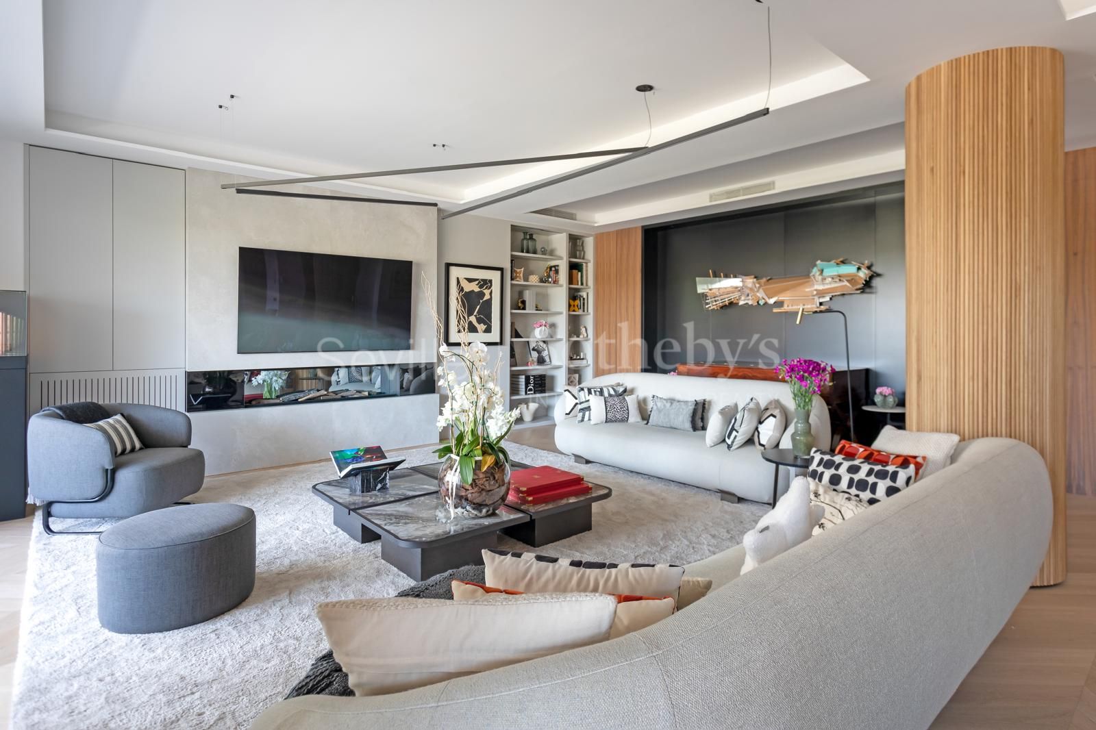 Residencia en Plaza de Cuba, Sevilla, con vistas al Guadalquivir