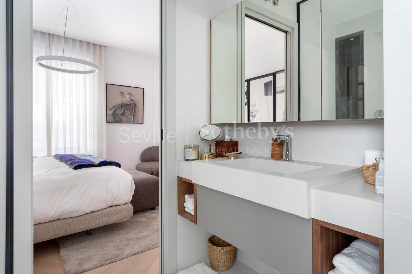 Residencia en Plaza de Cuba, Sevilla, con vistas al Guadalquivir