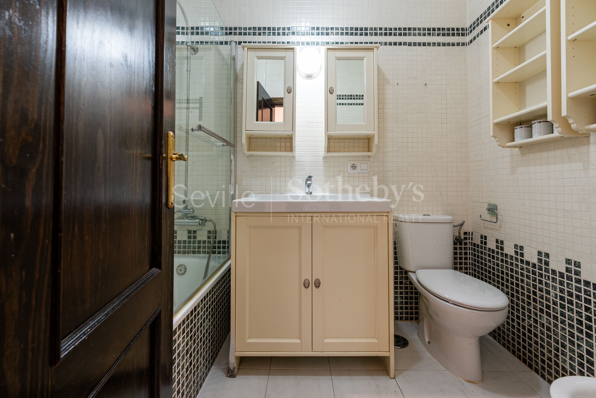 Long-term rental property on Calle Alfarería, Triana