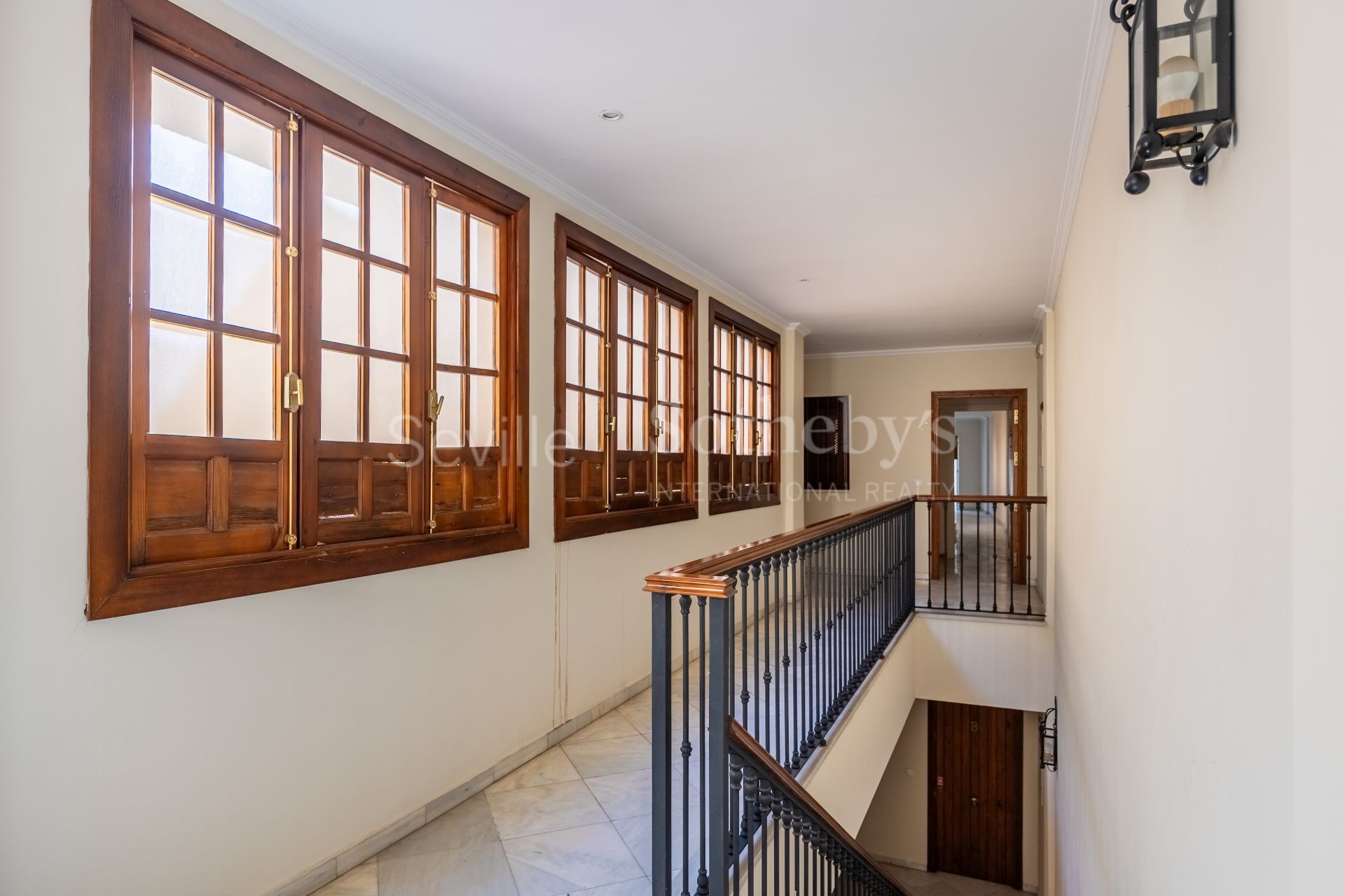 Edificio en Triana con vistas al río