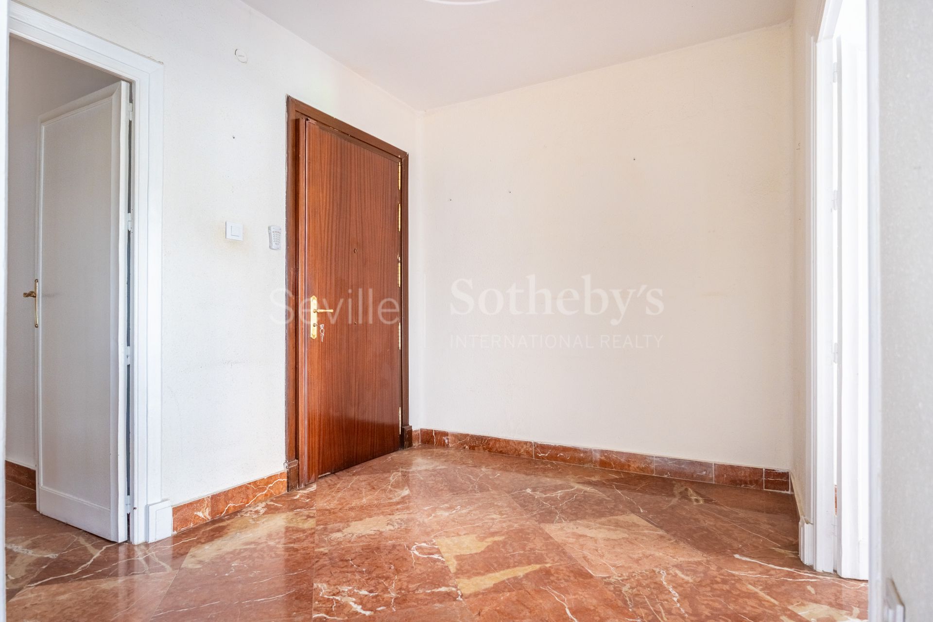 Apartment with Terrace on Asunción Street