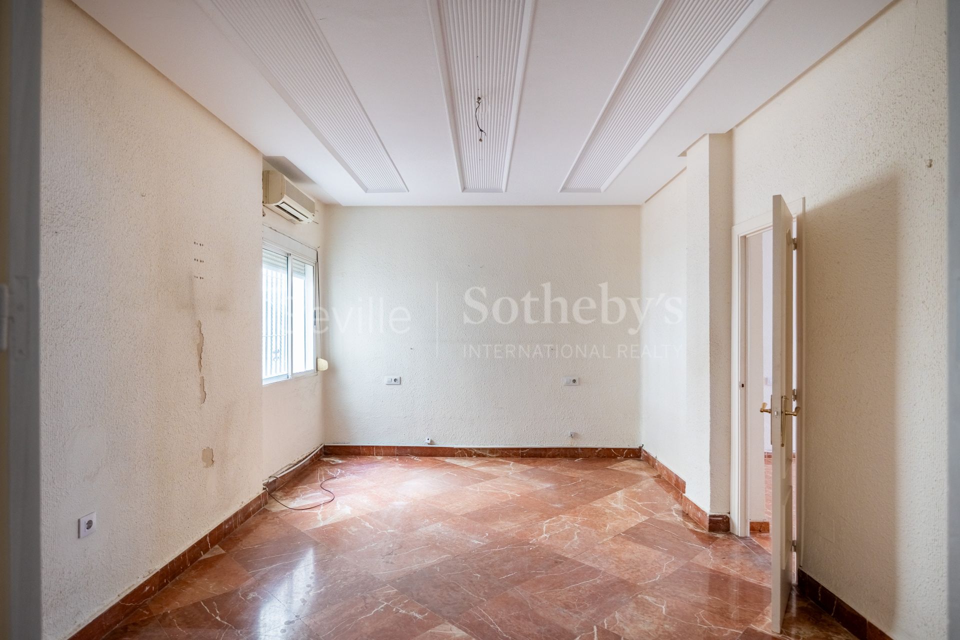 Apartment with Terrace on Asunción Street