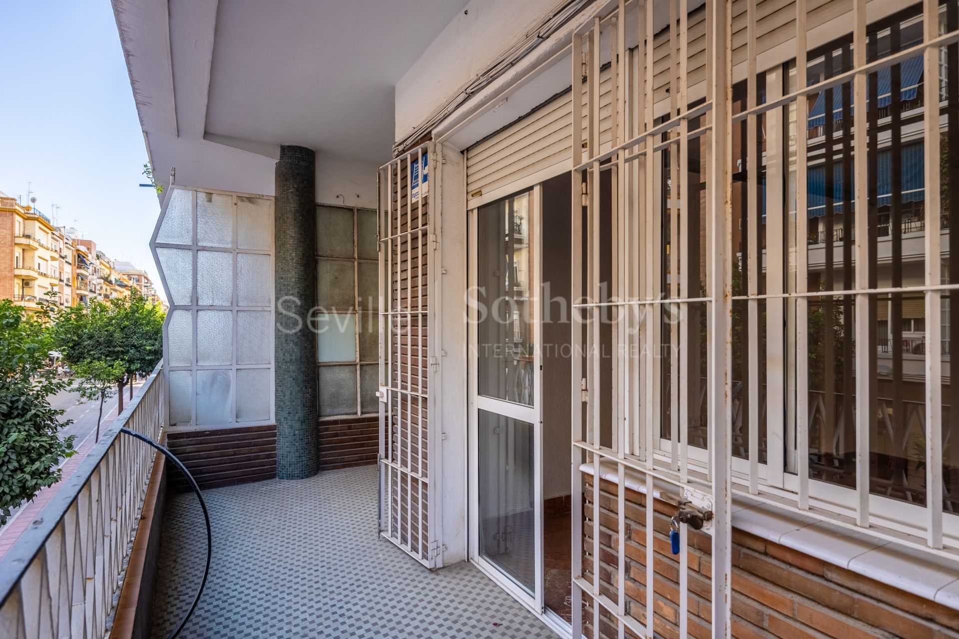 Apartment with Terrace on Asunción Street