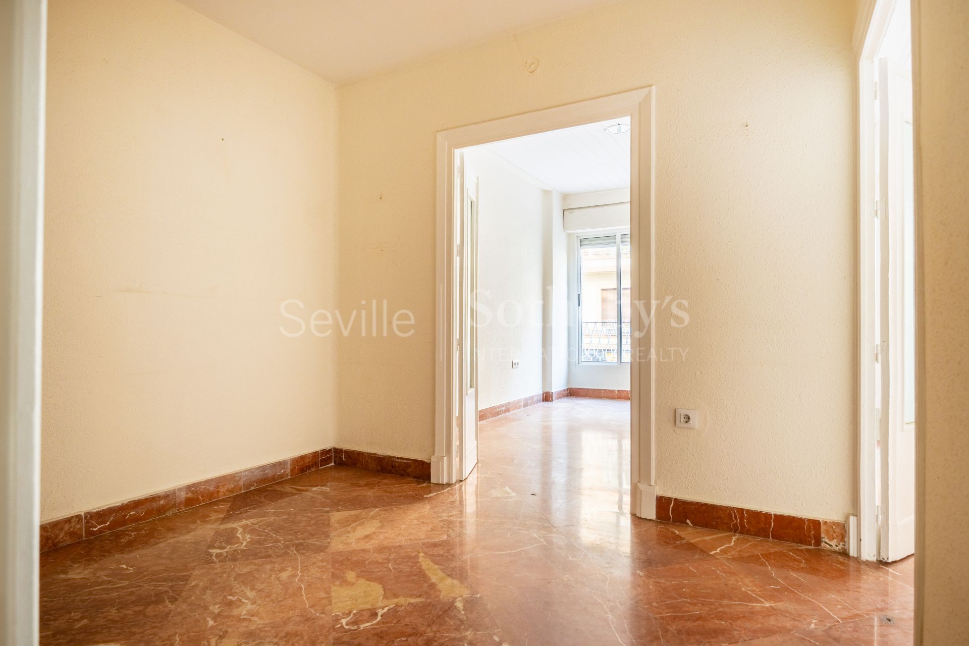 Apartment with Terrace on Asunción Street