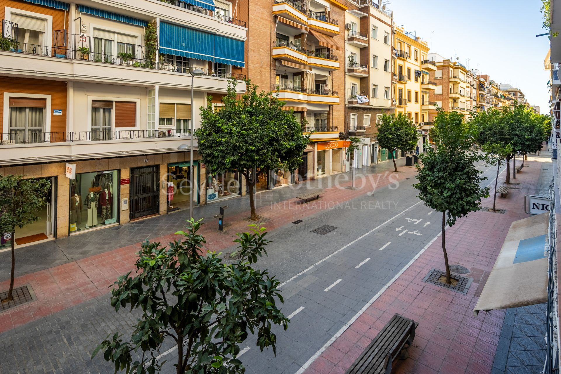 Apartment with Terrace on Asunción Street