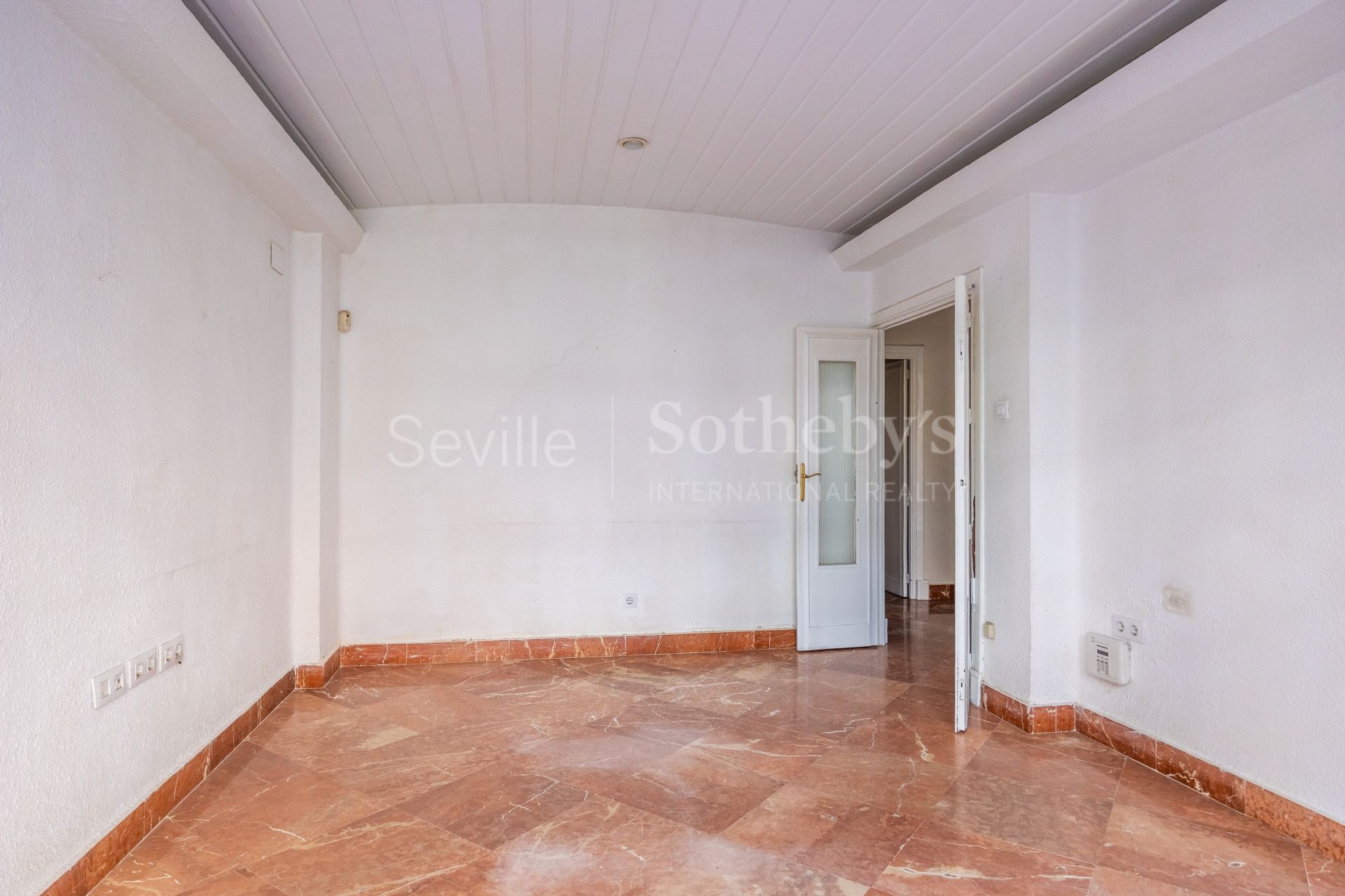 Apartment with Terrace on Asunción Street