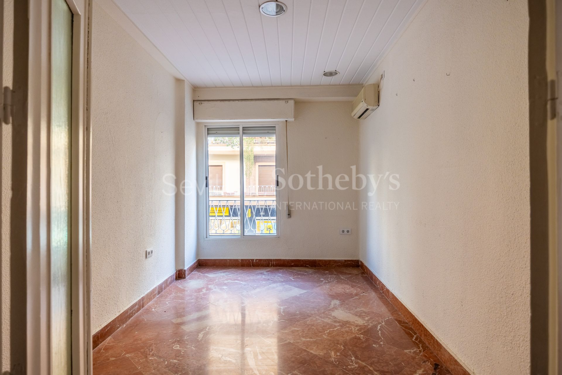 Apartment with Terrace on Asunción Street