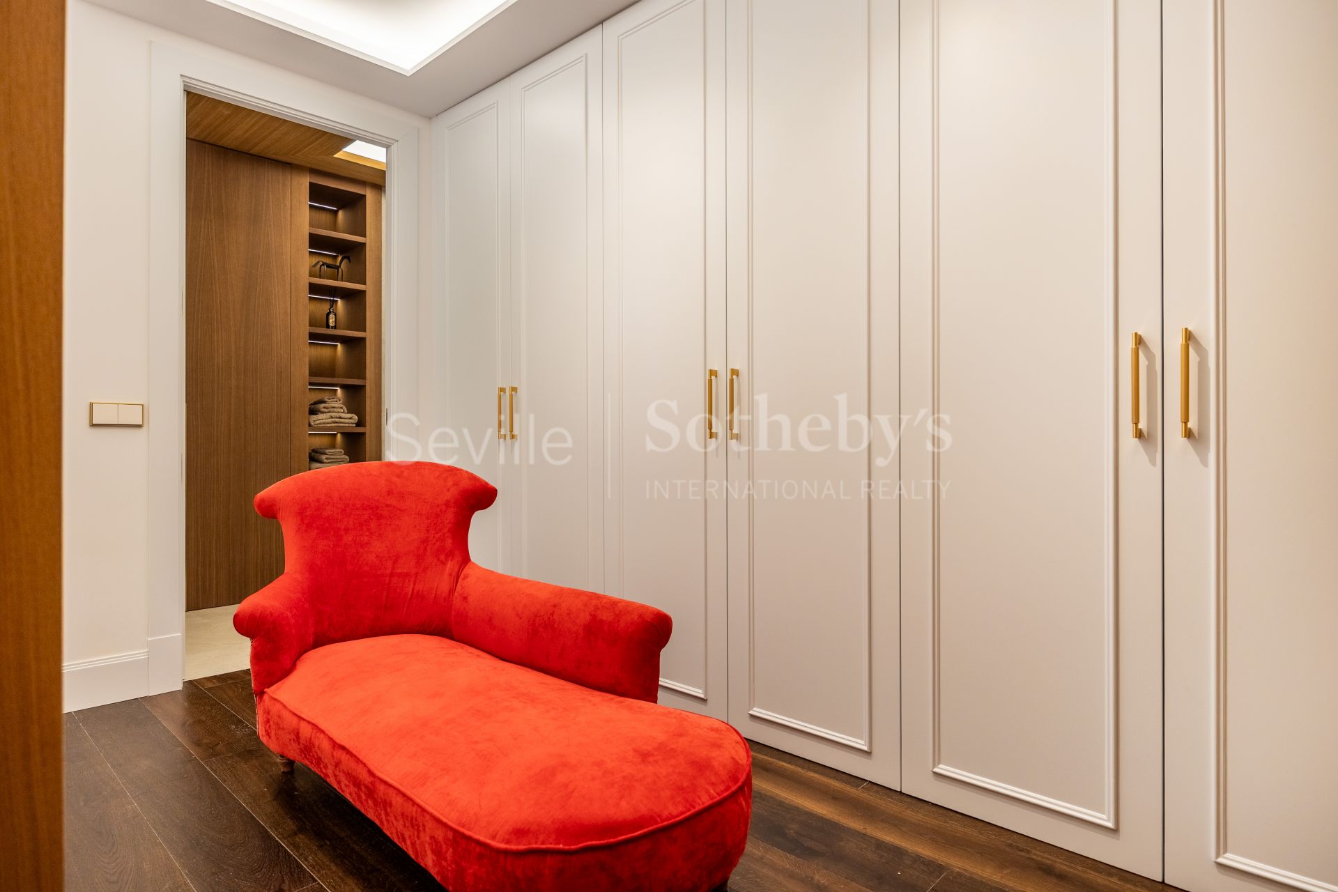 Residencia de lujo reformada en la Plaza del Museo