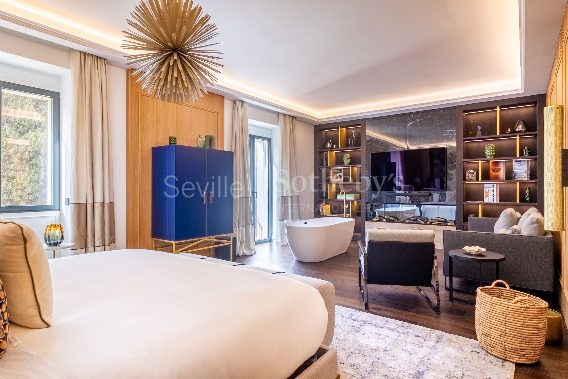 Residencia de lujo reformada en la Plaza del Museo