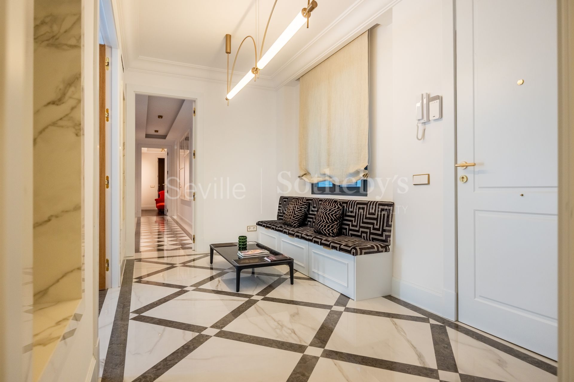 Residencia de lujo reformada en la Plaza del Museo