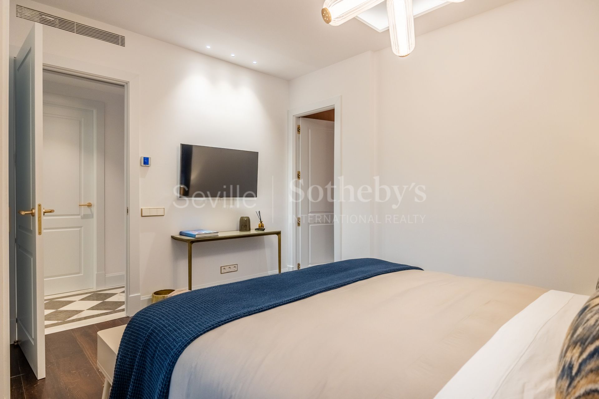 Residencia de lujo reformada en la Plaza del Museo