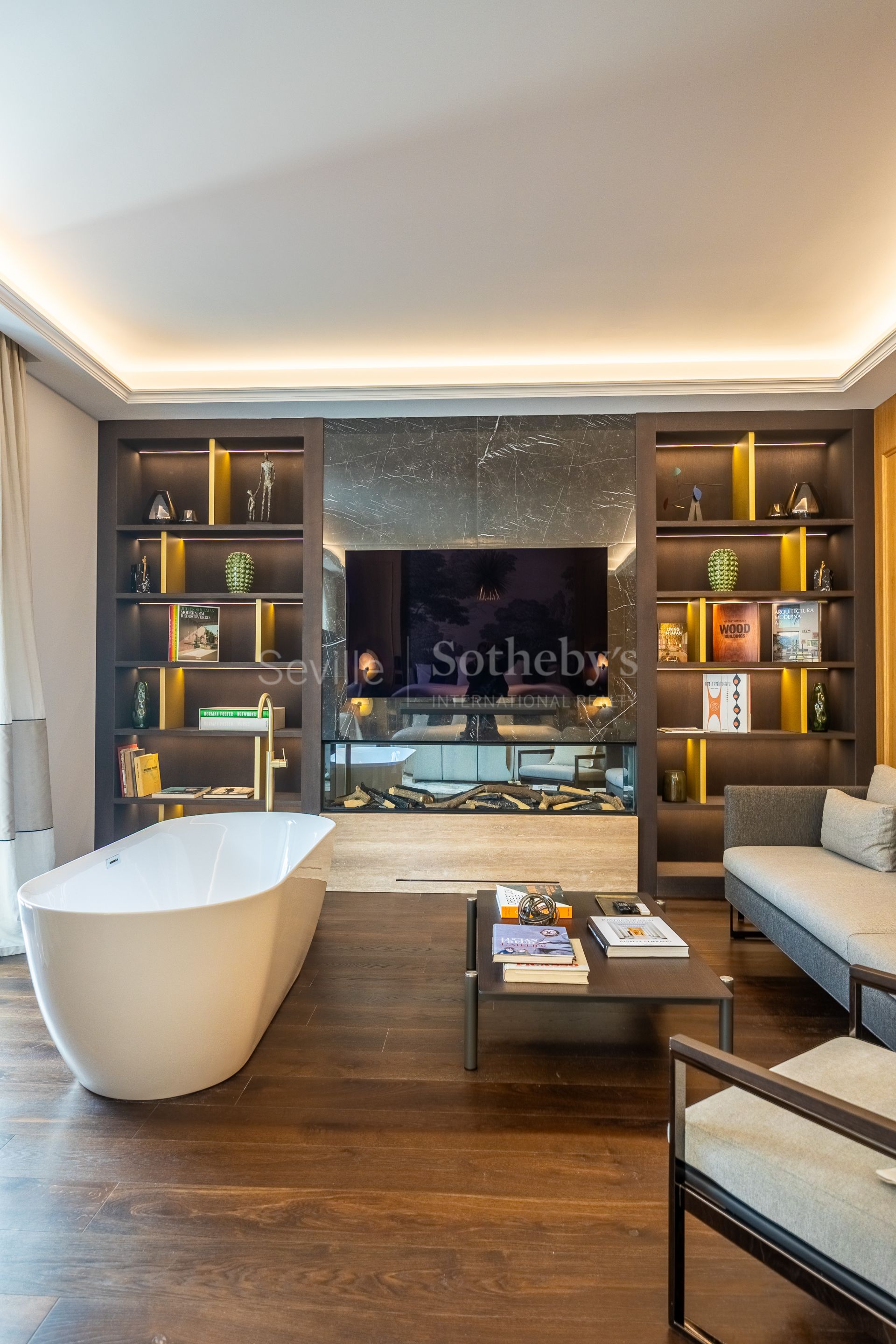 Residencia de lujo reformada en la Plaza del Museo