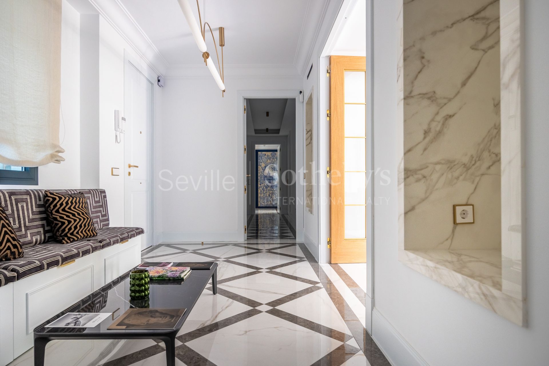 Residencia de lujo reformada en la Plaza del Museo