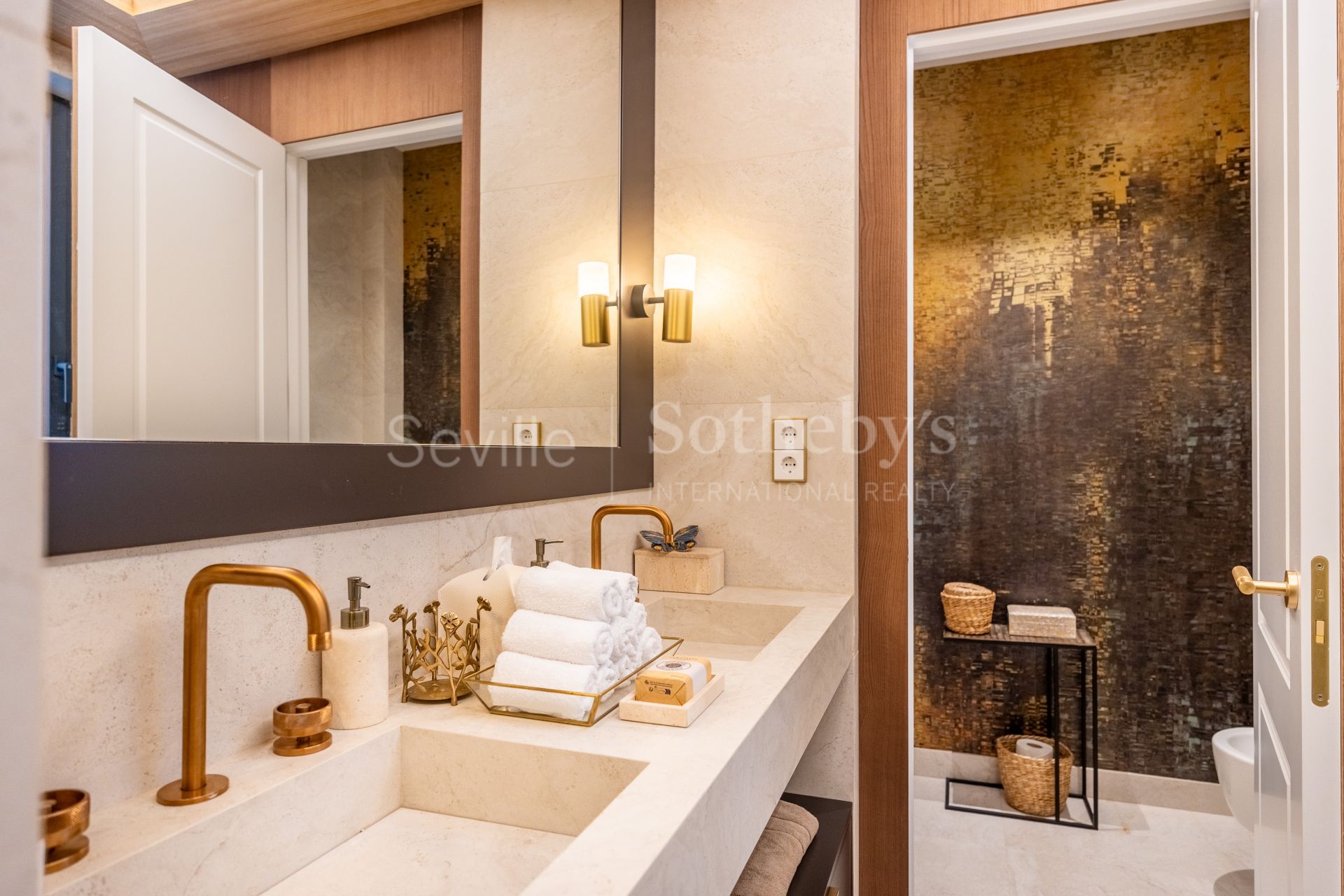 Residencia de lujo reformada en la Plaza del Museo