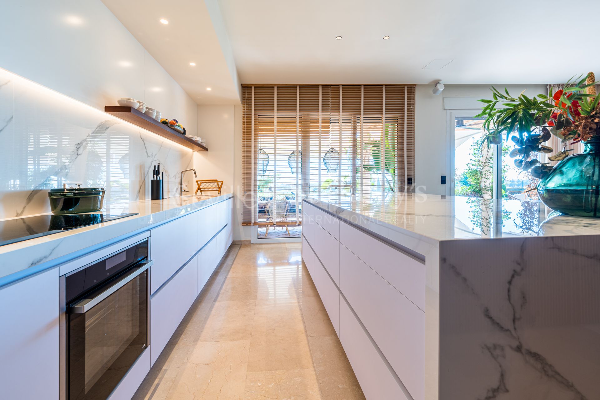 Exclusivo chalet reformado en primera línea de golf