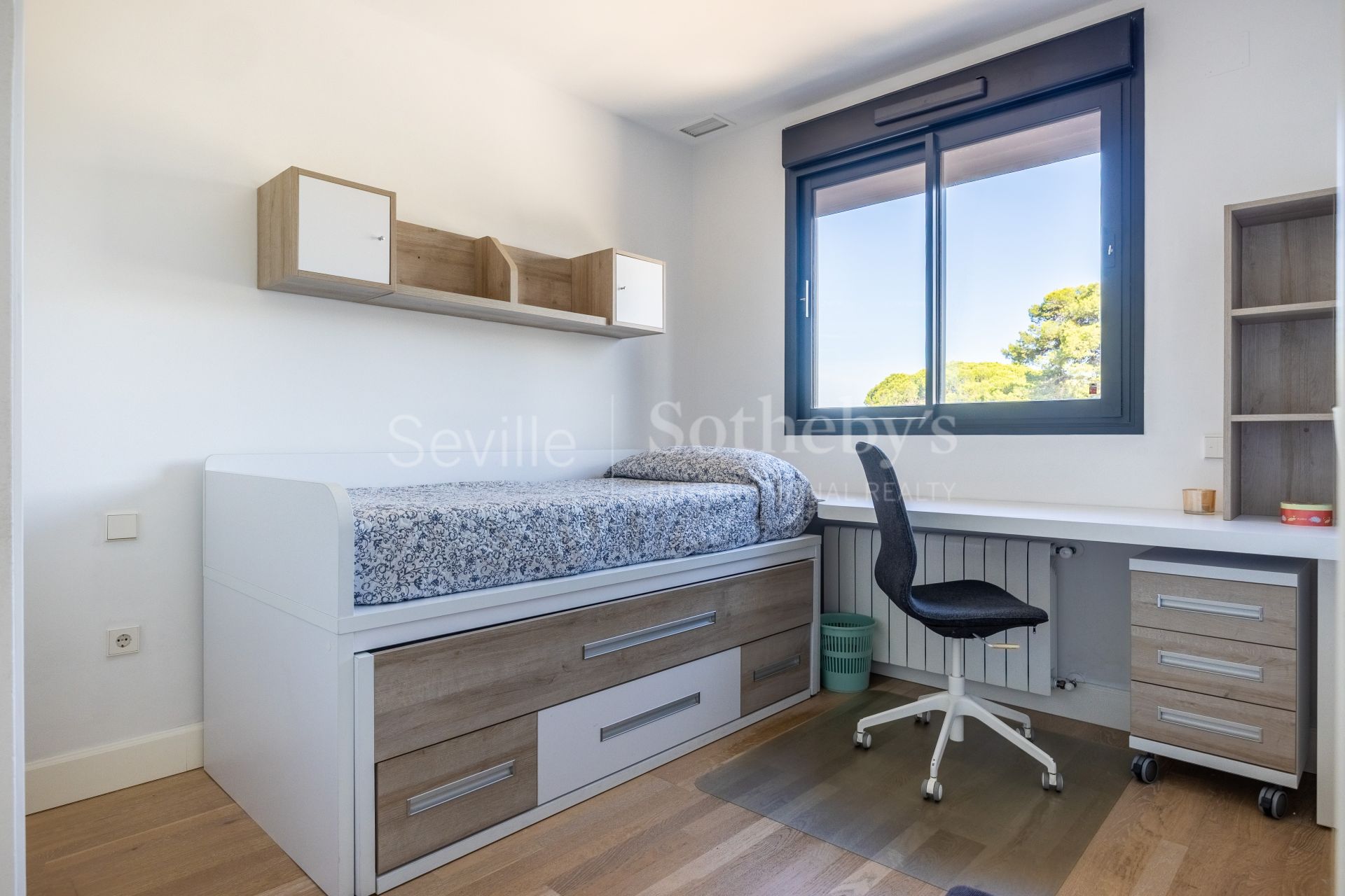 Exclusive property with sea views in El Puerto de Santa Maria - El Ancla Area