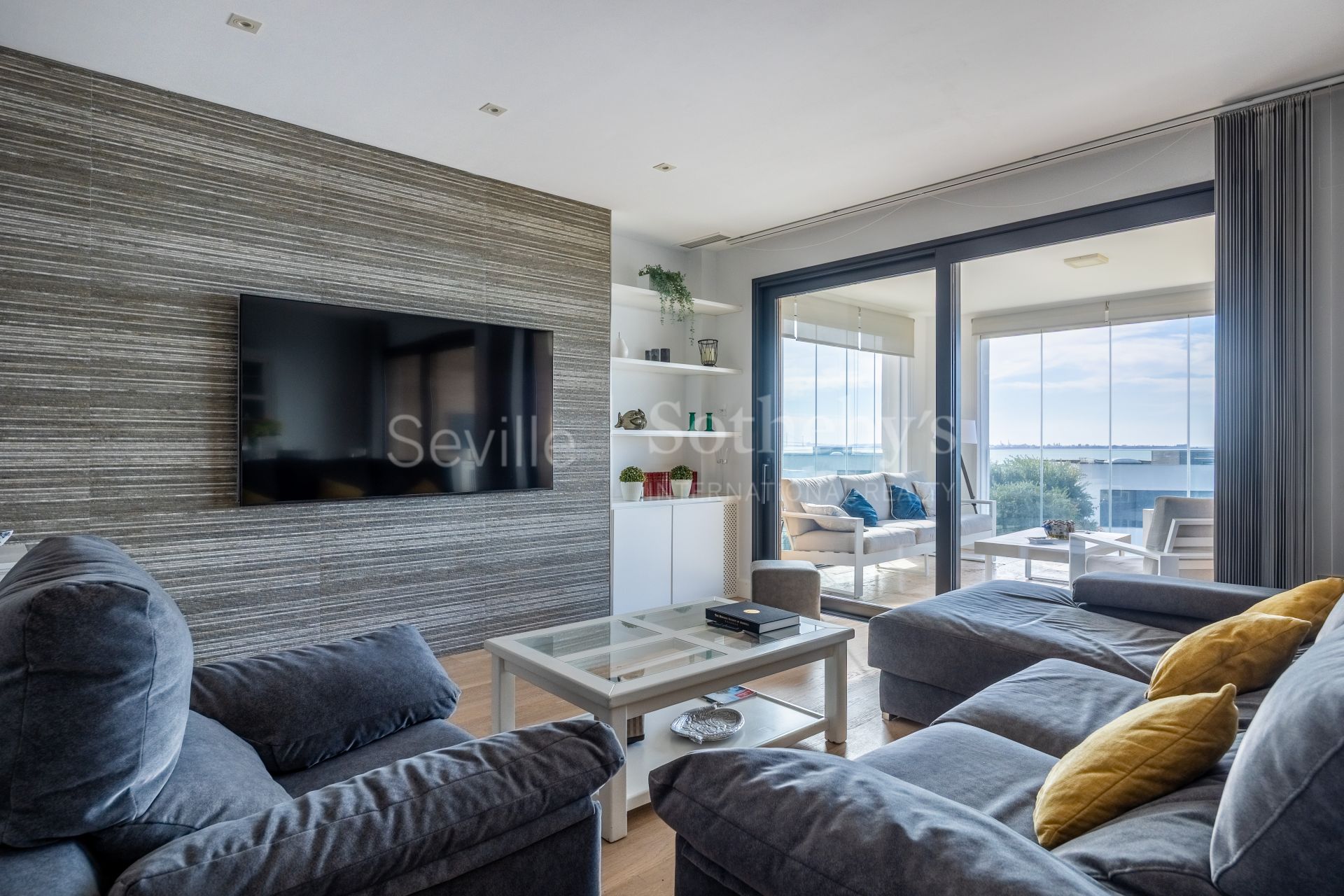 Exclusive property with sea views in El Puerto de Santa Maria - El Ancla Area