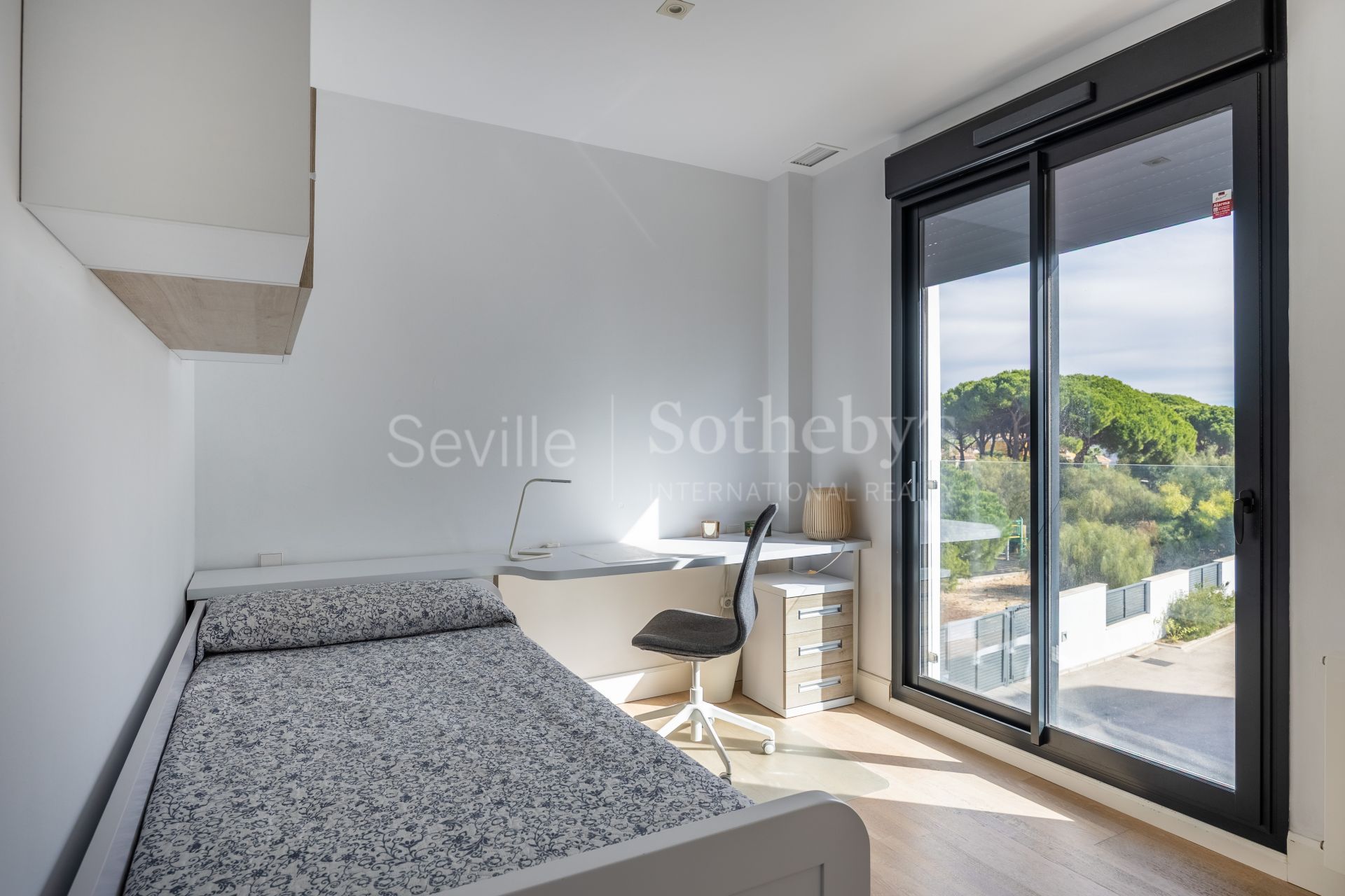 Exclusive property with sea views in El Puerto de Santa Maria - El Ancla Area