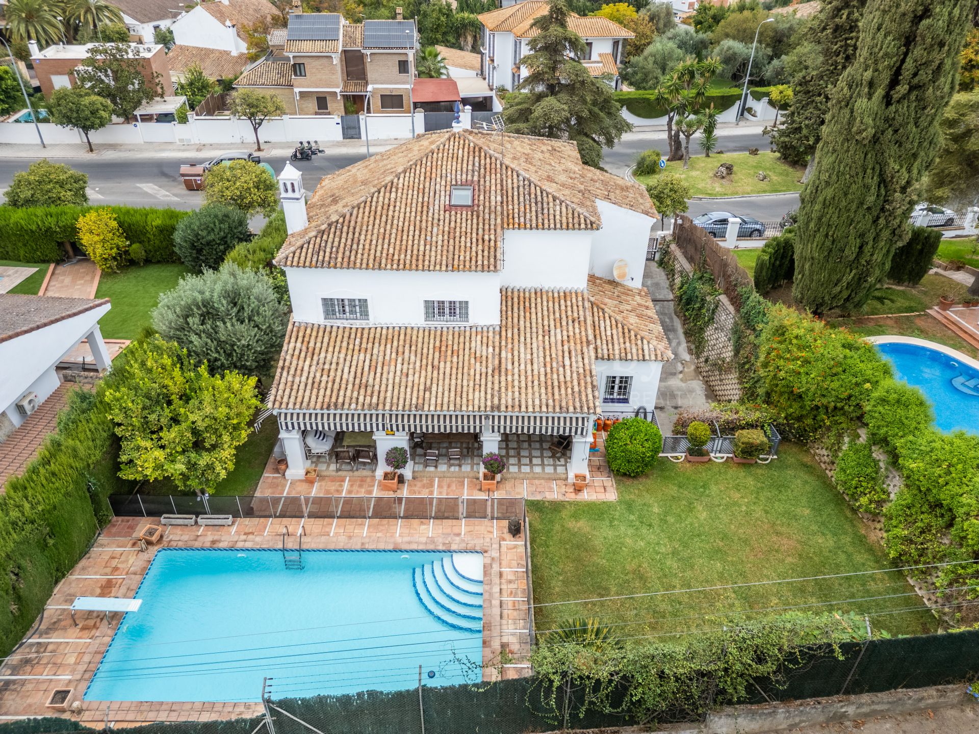 Detached house in the La Motilla residential area with 517 square meters built on a 715 square meter plot