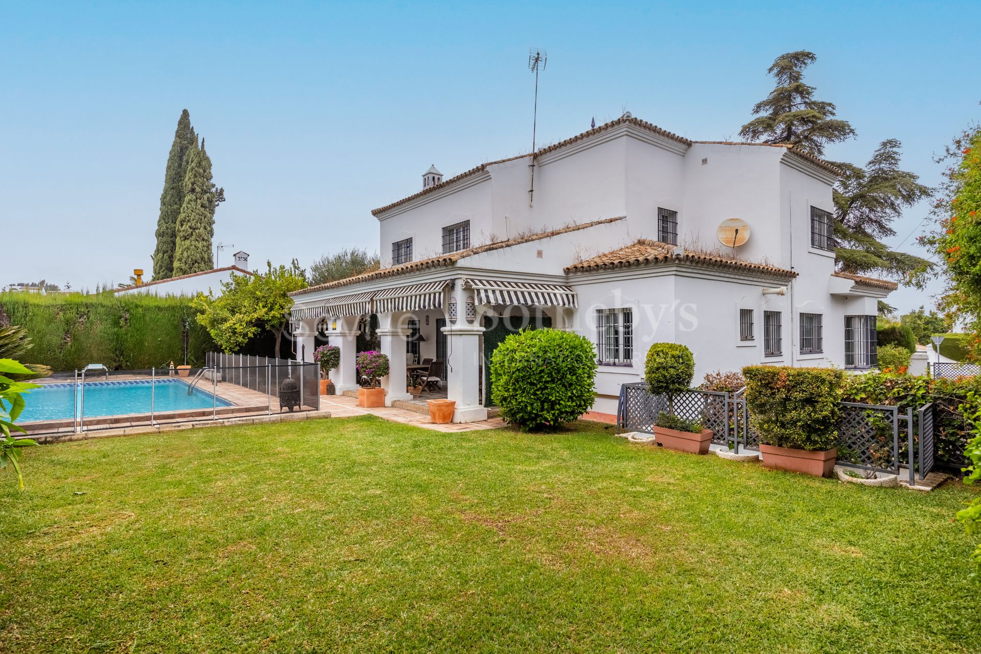 Detached house in the La Motilla residential area with 517 square meters built on a 715 square meter plot