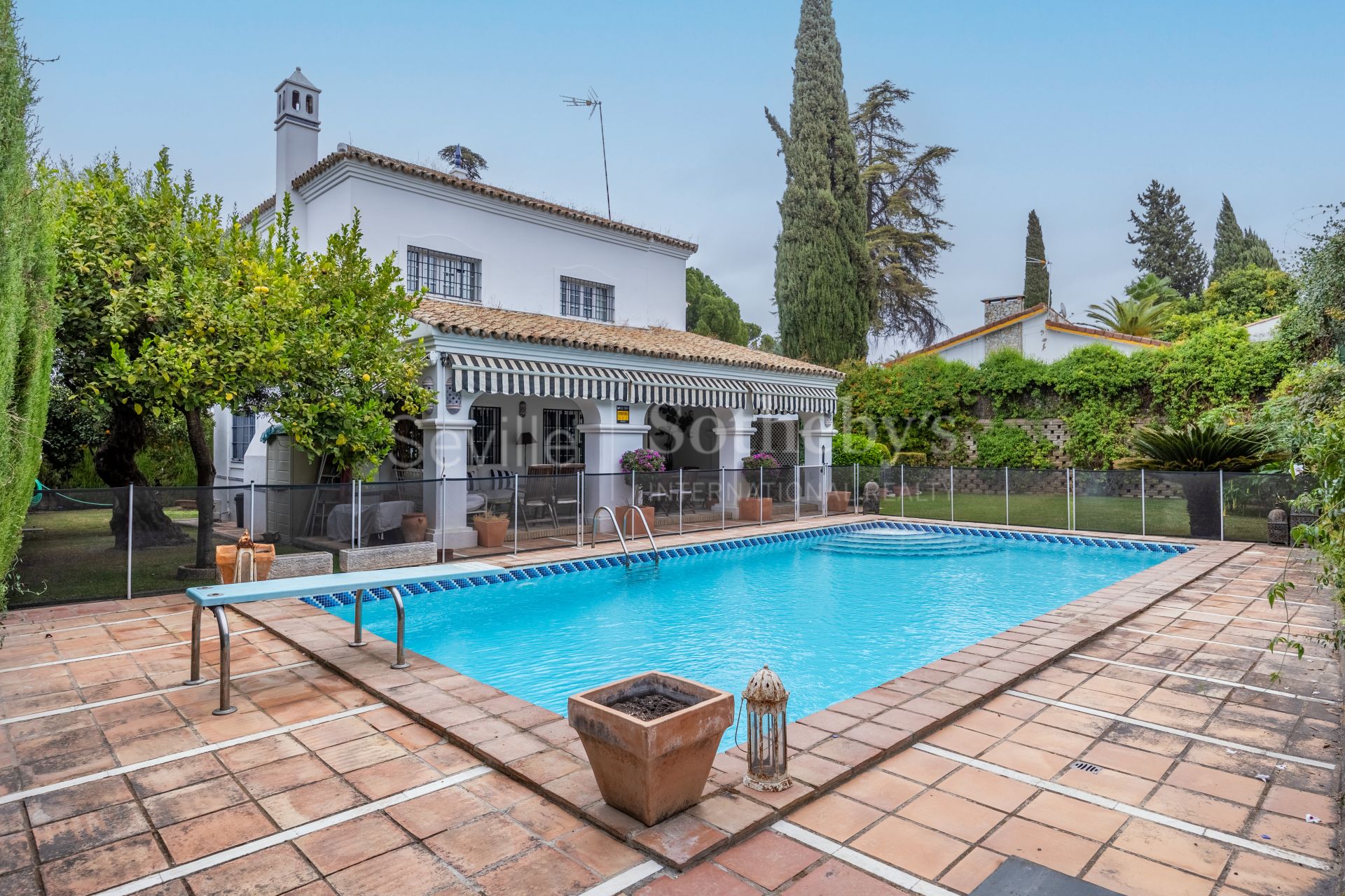 Detached house in the La Motilla residential area with 517 square meters built on a 715 square meter plot